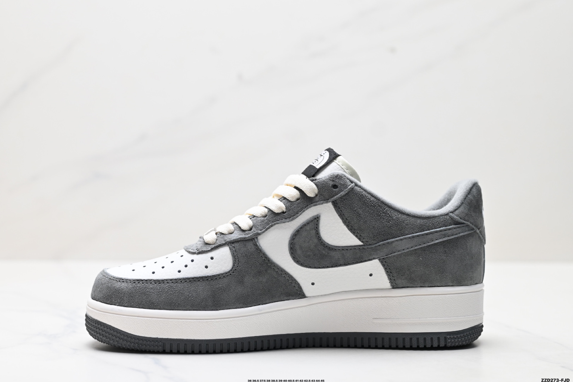 260 NIKE AIR FORCE 1‘07 AM1588-002