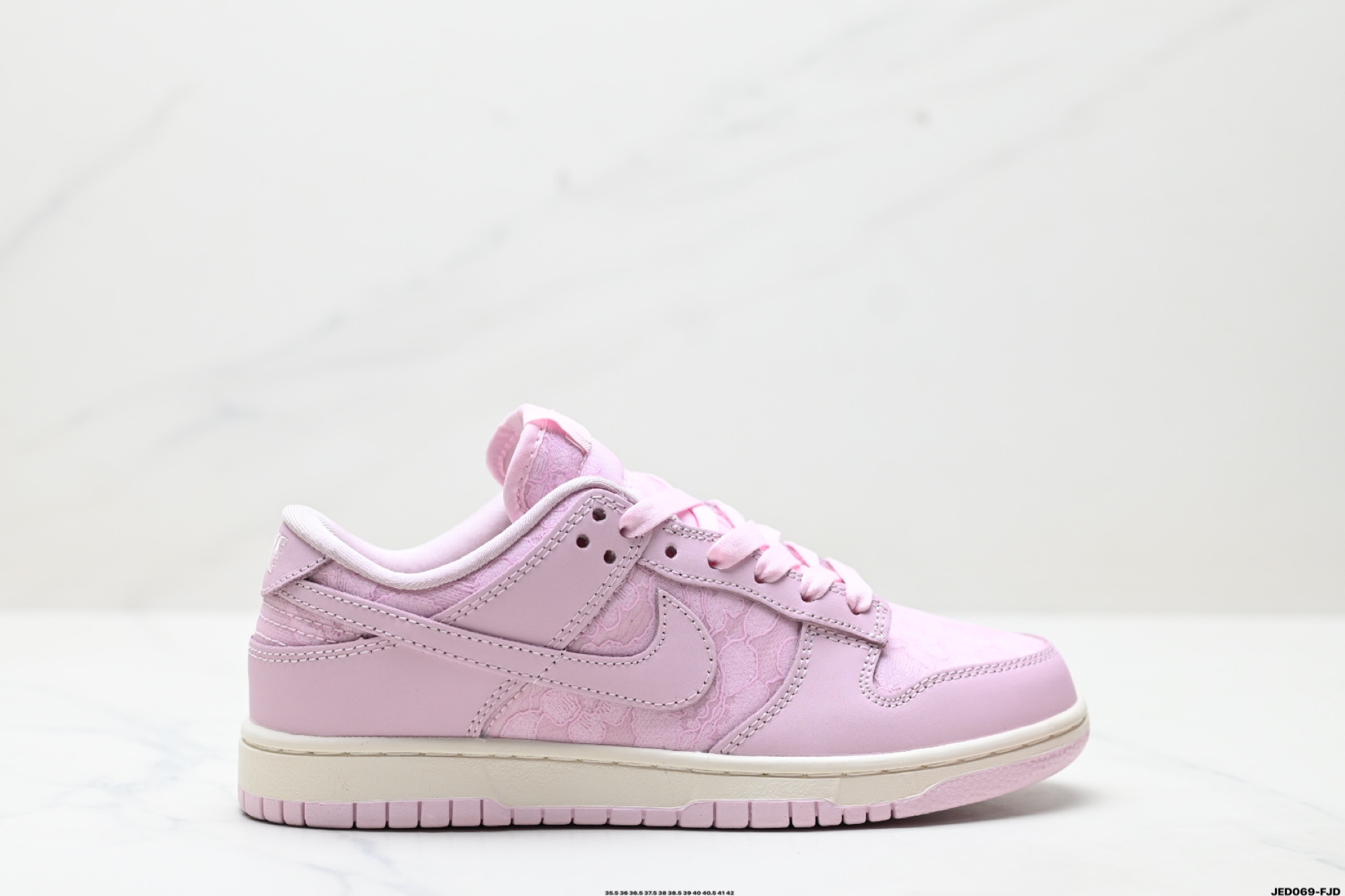 Nike Dunk Low Retro Casual Sneakers - Pink Floral Design, Comfortable Fit 2 i1746805189055 550 0 0