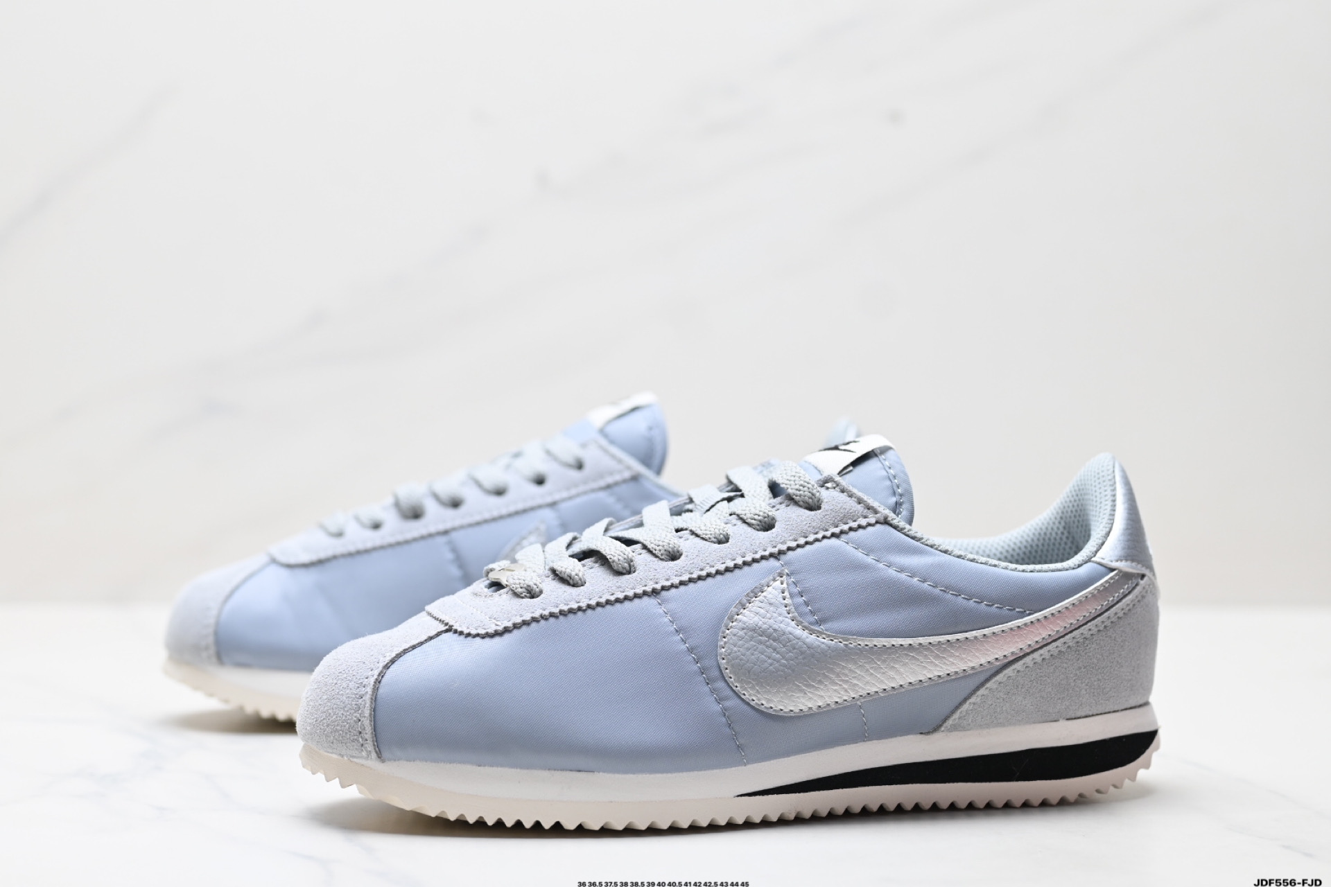 Nike Classic Cortez Women's Running Shoes - Lightweight Comfort, Retro Style 5 i1746806947699 5192 0 3