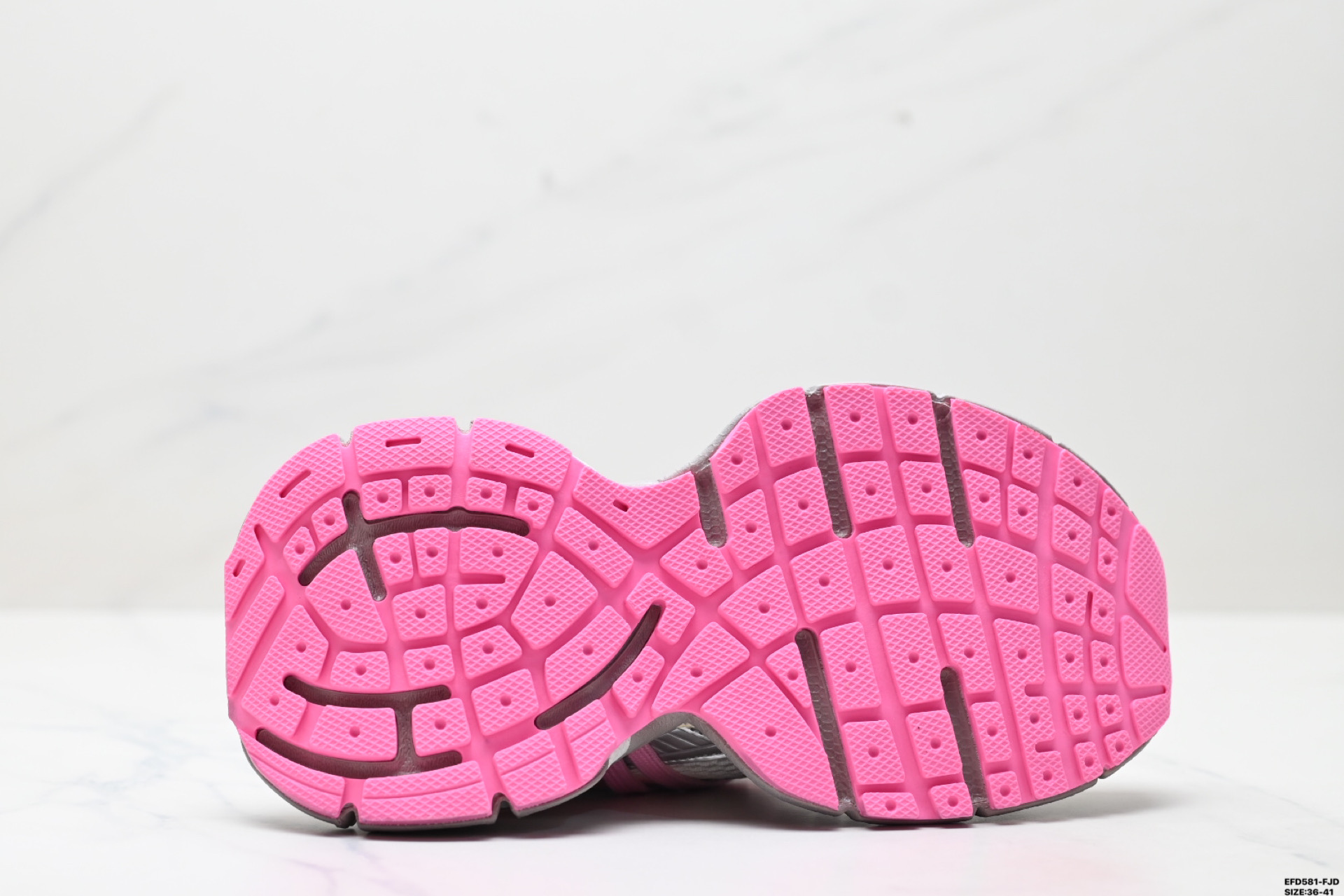 410 BALENCIAGA 3XL Sneakers 3+ 巴黎世家 系列低帮复古老爹鞋 734734 W3XL5 9110