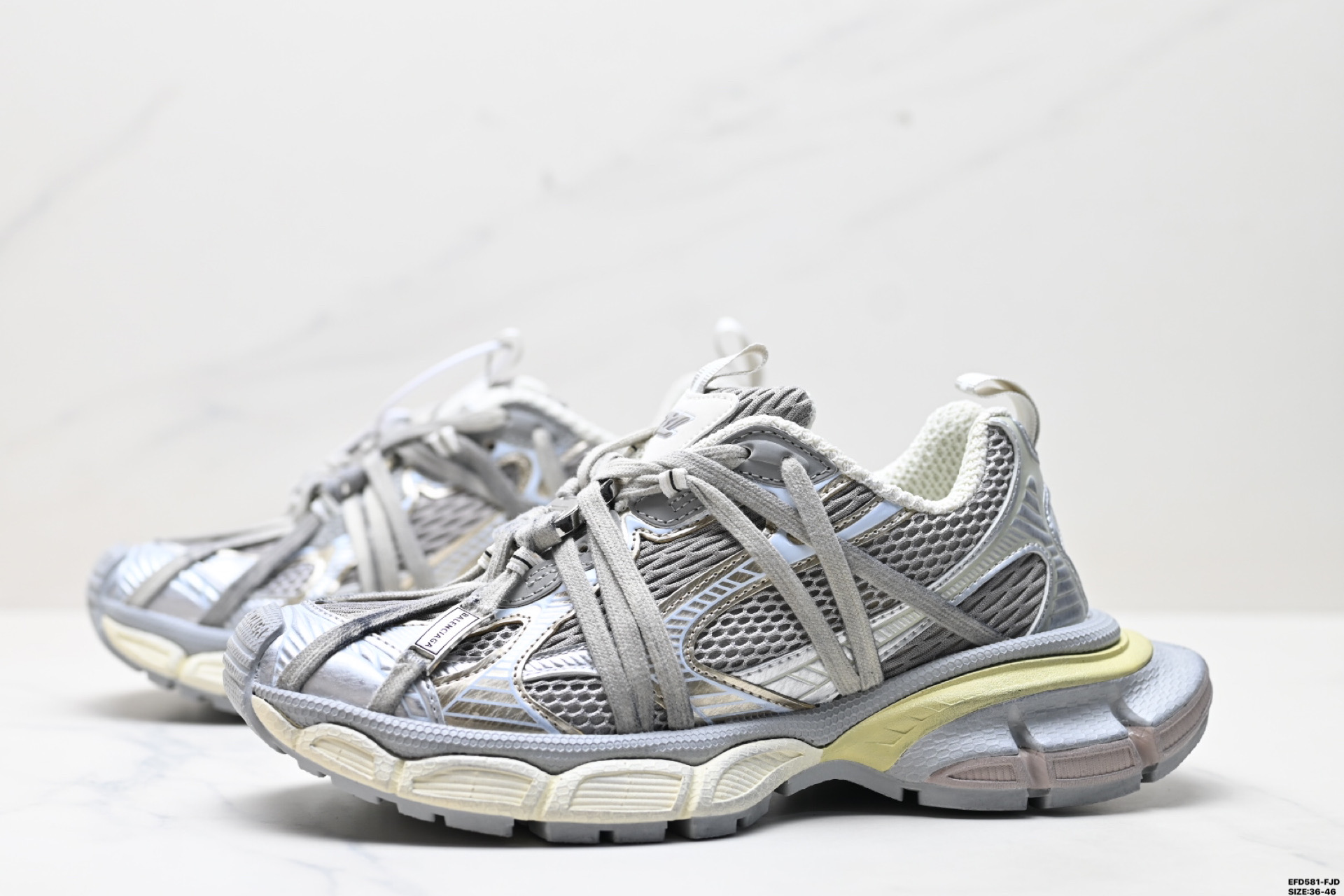 410 BALENCIAGA 3XL Sneakers 3+ 巴黎世家 系列低帮复古老爹鞋 734734 W3XL5 9110