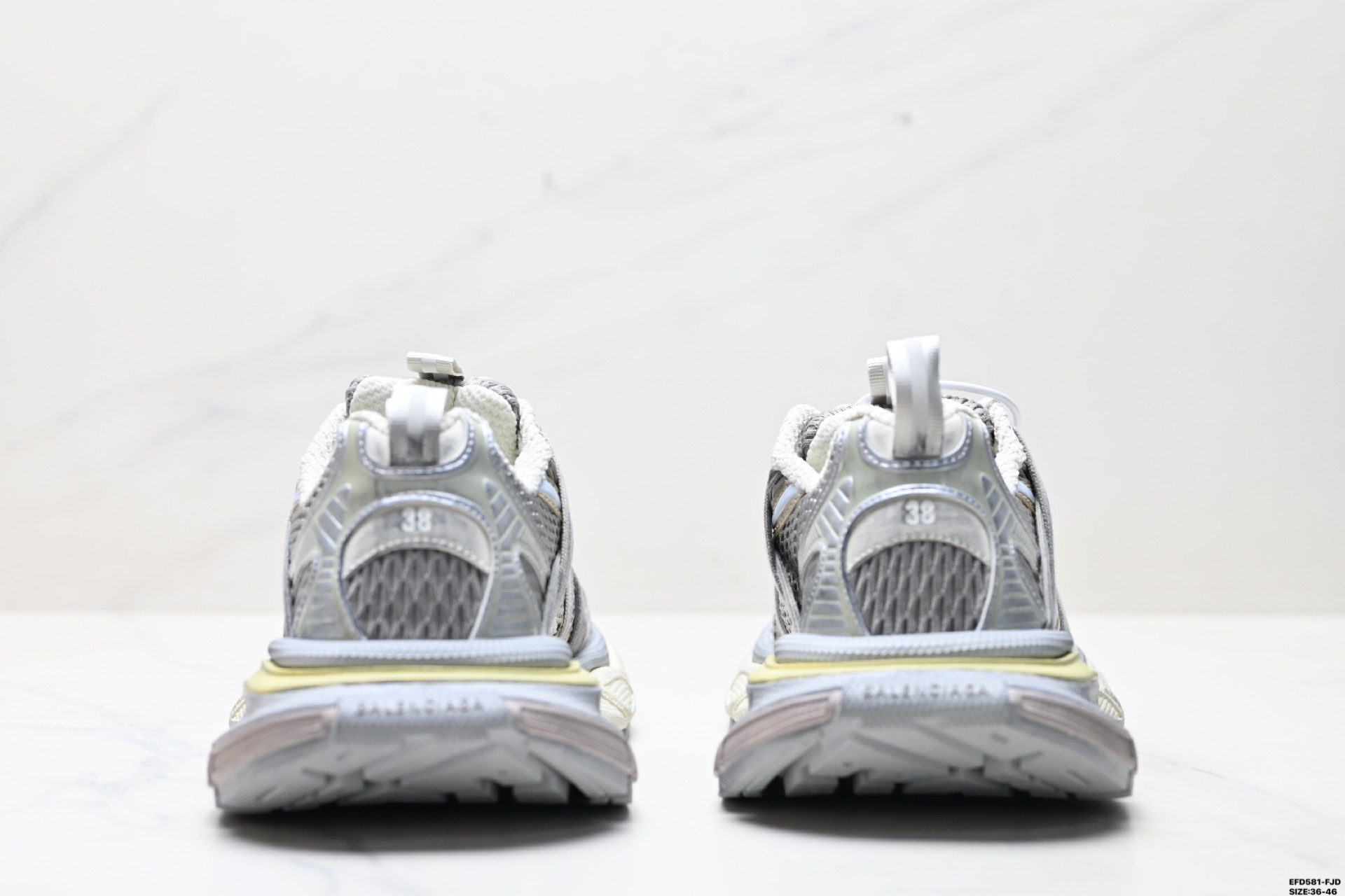 410 BALENCIAGA 3XL Sneakers 3+ 巴黎世家 系列低帮复古老爹鞋 734734 W3XL5 9110