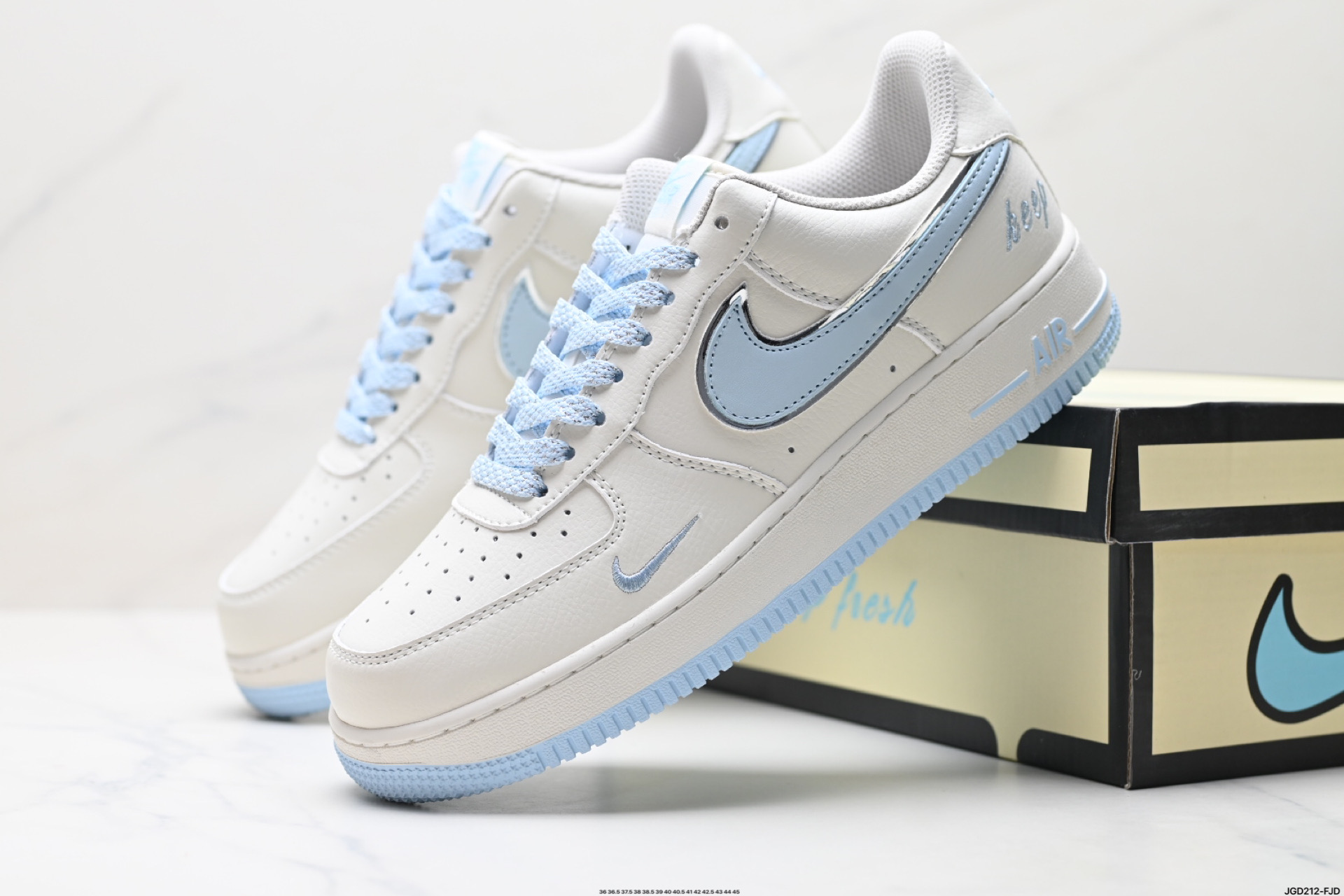 190 NIKE AIR FORCE 1‘07 LV8 BM1996-099