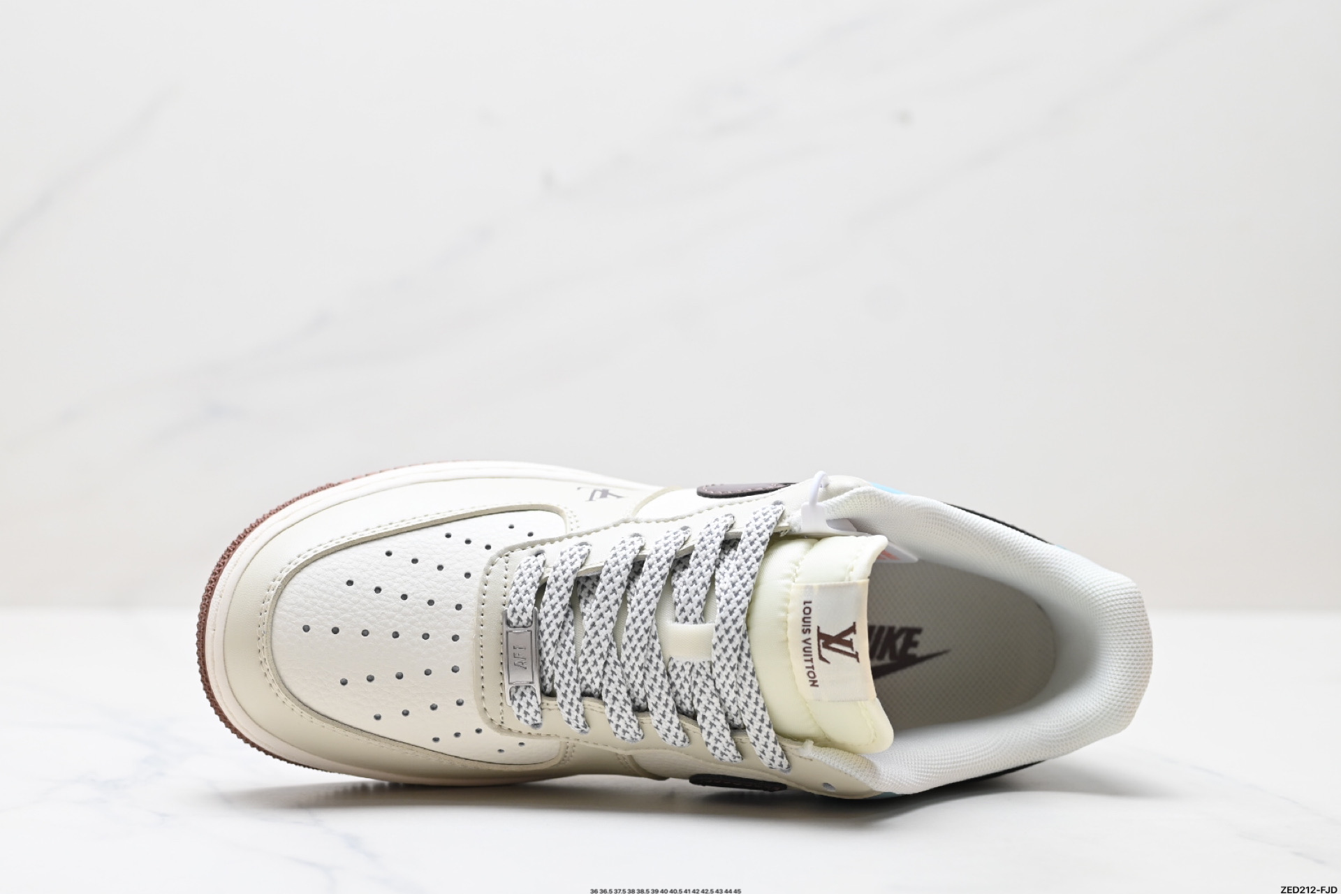270 NIKE AIR FORCE 1‘07 LV8 JJ2508-720