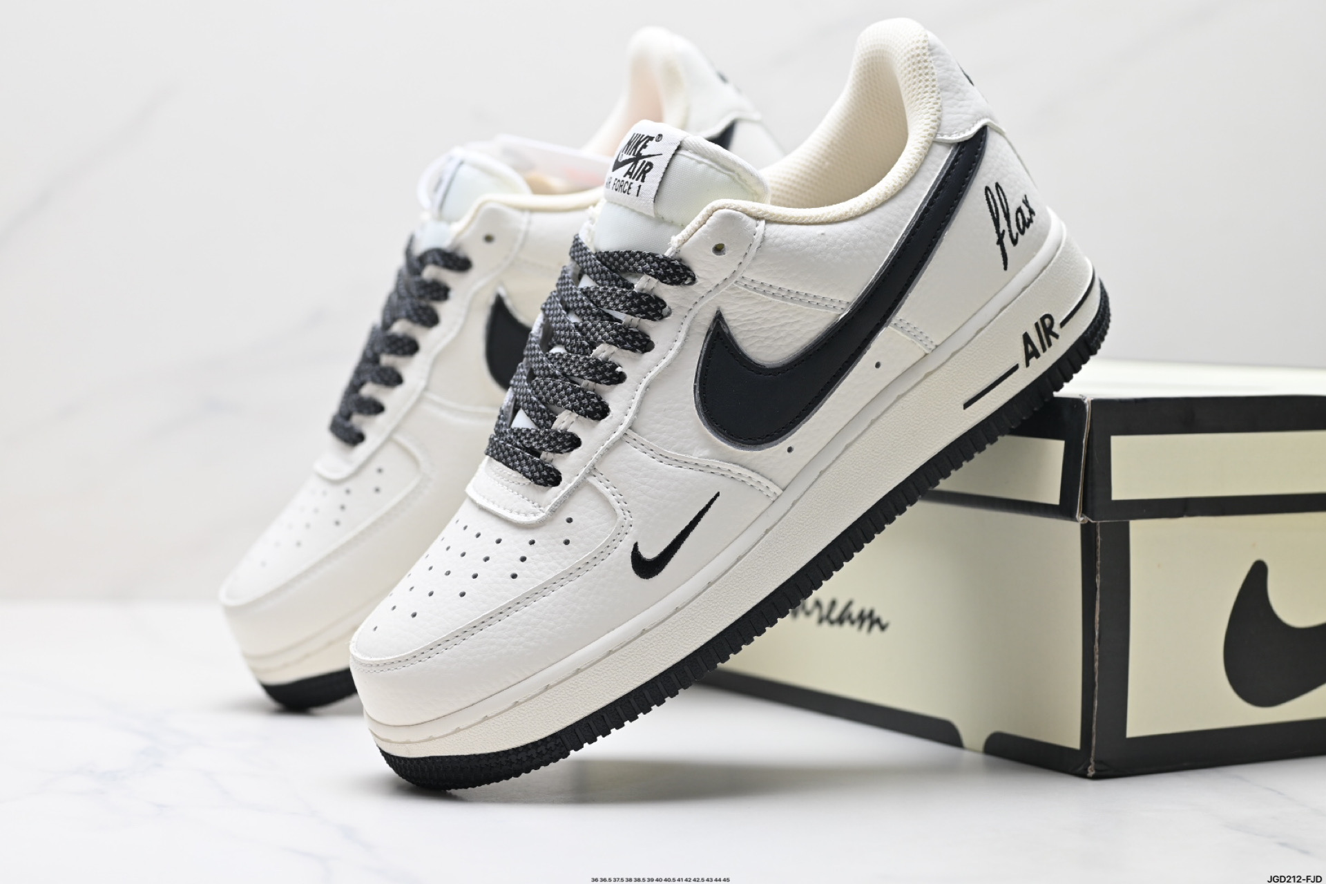 NIKE AIR FORCE 1‘07 LV8 DR2024-101
