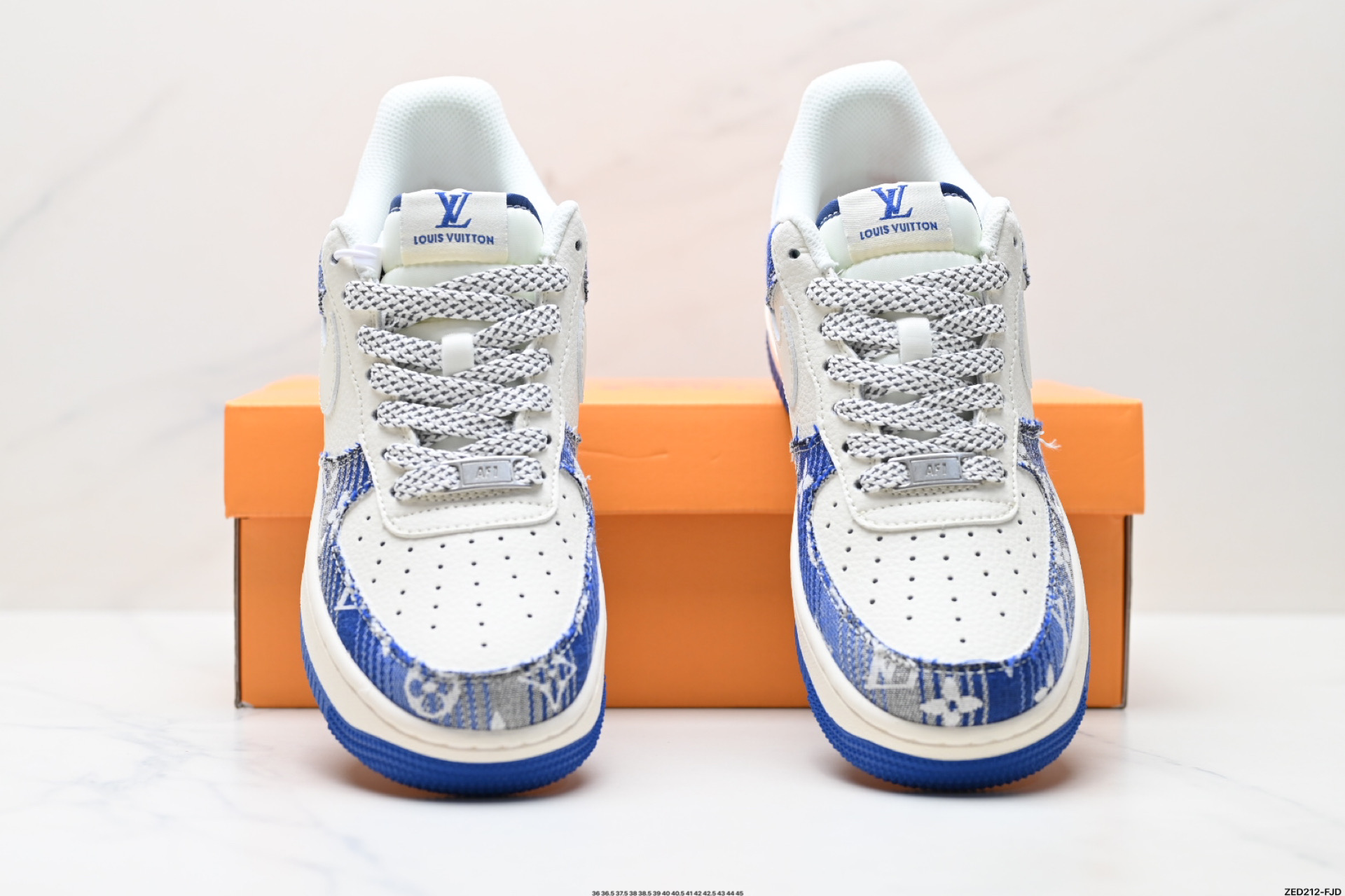 270 NIKE AIR FORCE 1‘07 LV8 XS1958-586