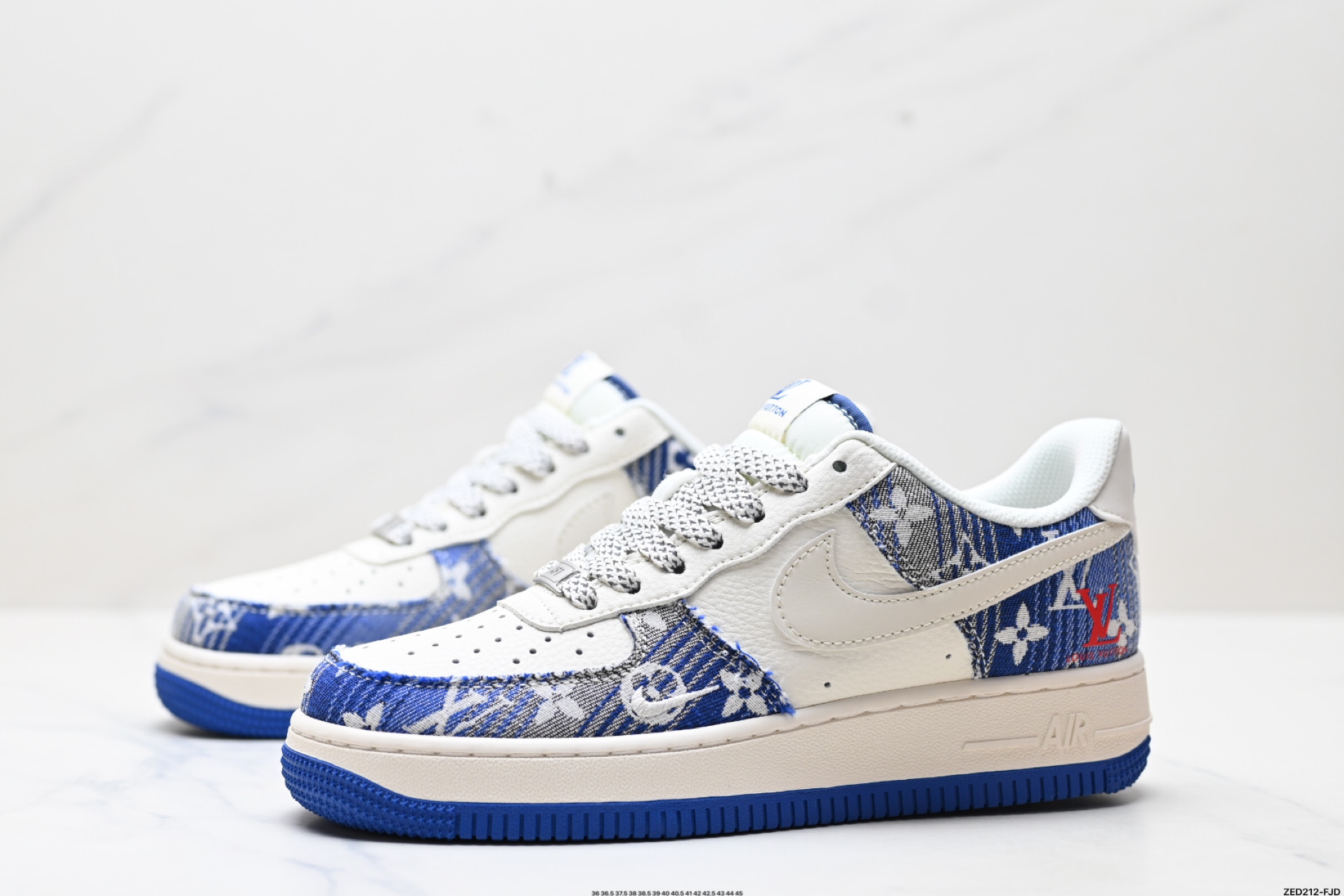 270 NIKE AIR FORCE 1‘07 LV8 XS1958-586