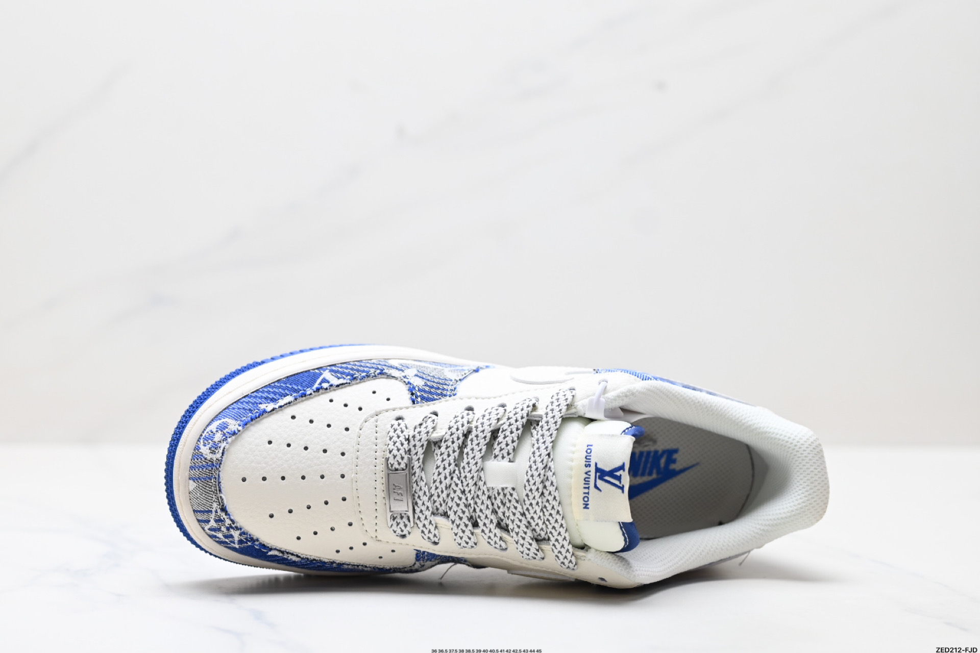 270 NIKE AIR FORCE 1‘07 LV8 XS1958-586