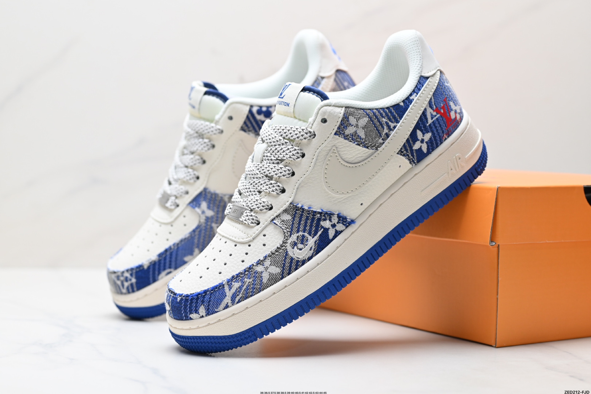 270 NIKE AIR FORCE 1‘07 LV8 XS1958-586