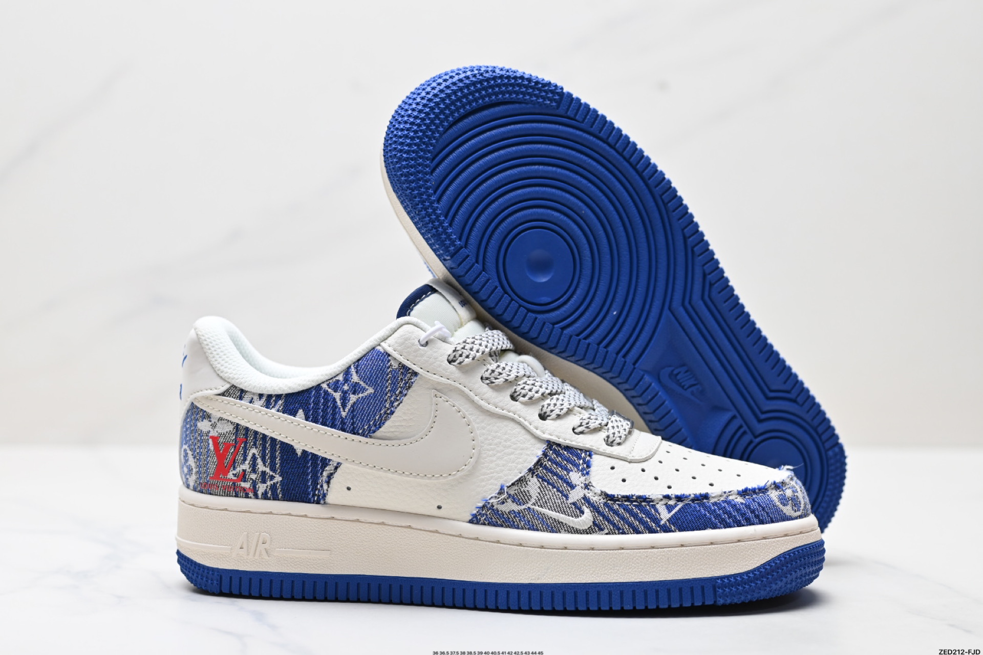 270 NIKE AIR FORCE 1‘07 LV8 XS1958-586