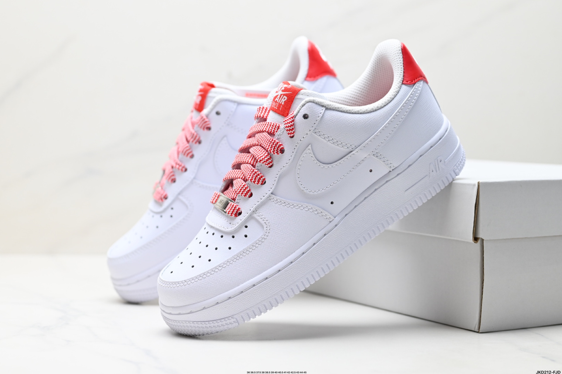 耐克Nike Air Force 1“07 LV8空军一号低帮百搭休闲运动板鞋 IB7167-103