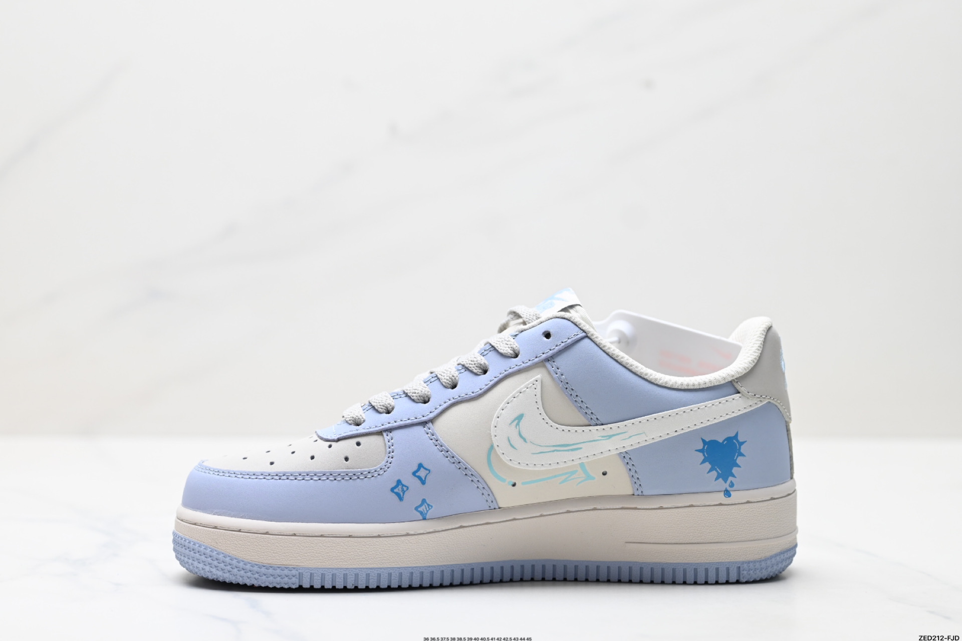 NIKE AIR FORCE 1‘07 DB3301-991