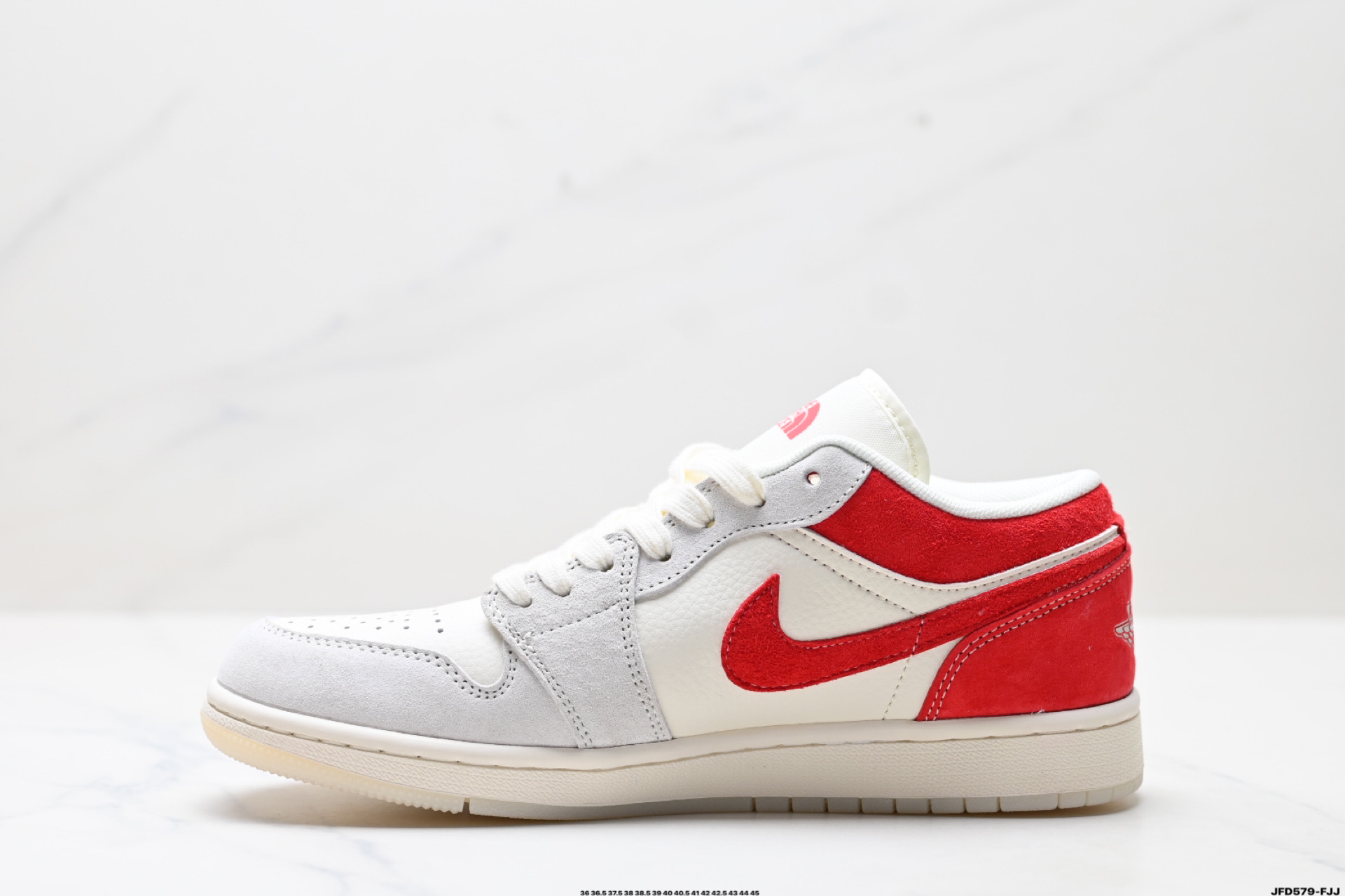 Air Jordan 1 Low SE: Classic Style Meets Modern Comfort 4 i1746892090160 5735 0 2