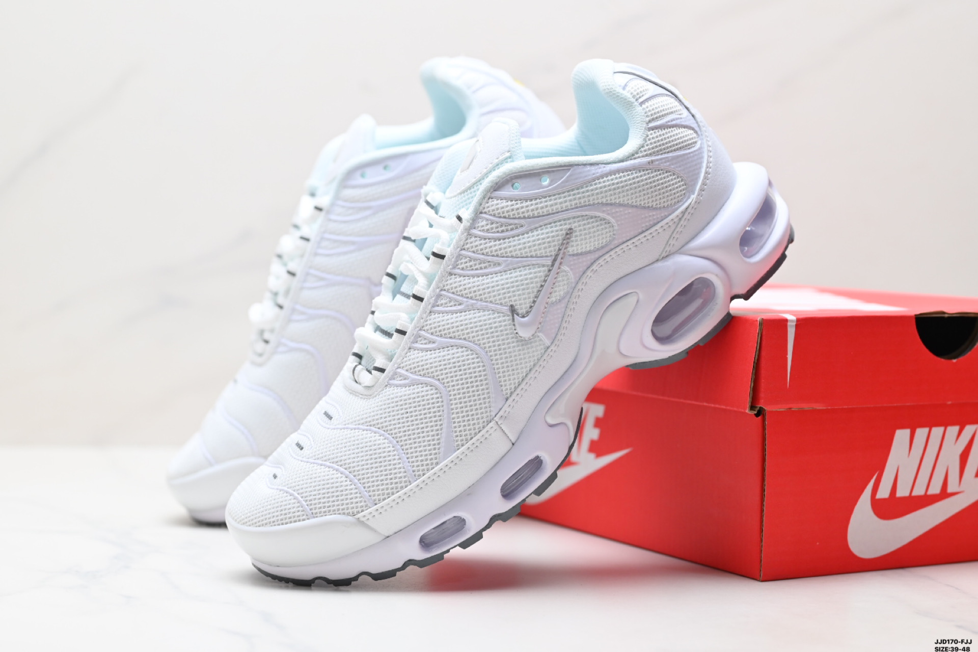 Nike Air Max Plus TN Running Shoes - Lightweight Cushioning and Durability 8 i1746893487255 9098 0 7