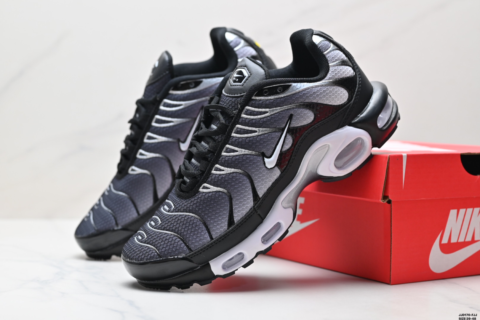 Nike Air Max Plus TN Running Shoes - Lightweight Cushioning and Durability 13 i1746893851826 5207 0 7