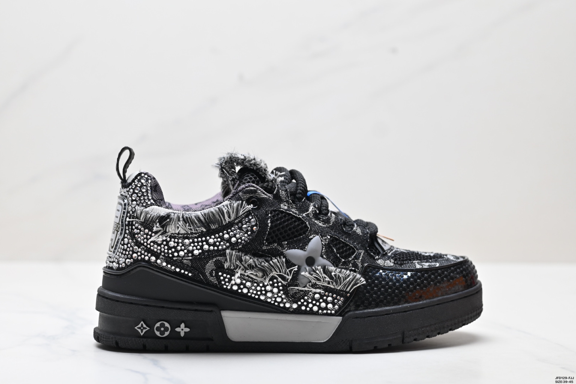 Louis Vuitton Trainer Sneaker Low Casual Shoes Black, Size 39-45 2 i1746897356447 4746 0 0