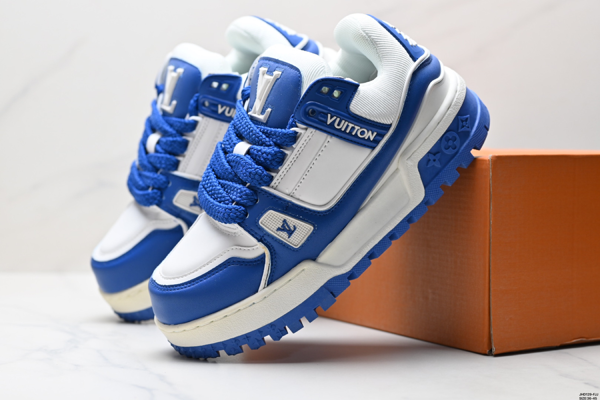 Louis Vuitton Trainer Sneaker Low White Blue,Casual, Culture,Versatile shoe 2 i1746897986772 2970 0 7