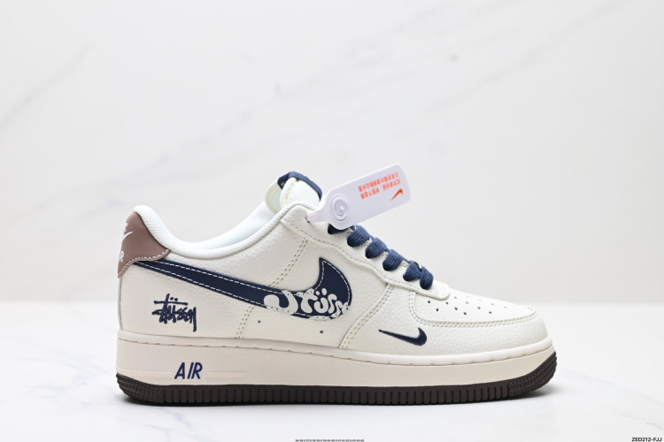 Nike Air Force 1 '07 Stüssy Zapatillas Deportivas - Edición Limitada 16 Nike Air Force 1 ’07 Stüssy Zapatillas Deportivas – Edición Limitada
