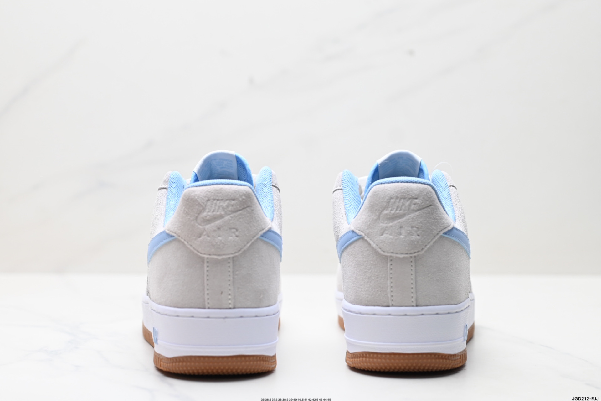 190 NIKE AIR FORCE 1‘07 LV8 lB6388-002