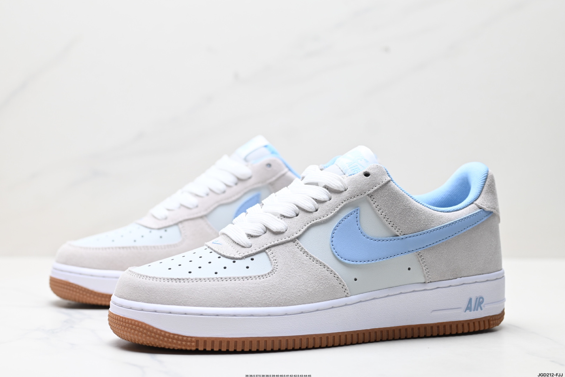 190 NIKE AIR FORCE 1‘07 LV8 lB6388-002