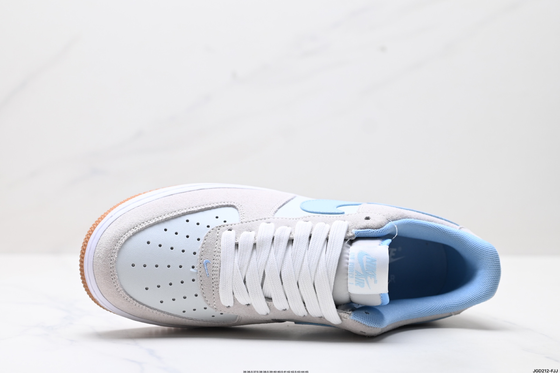 190 NIKE AIR FORCE 1‘07 LV8 lB6388-002