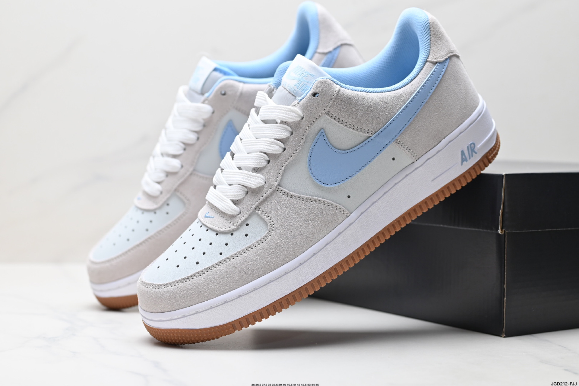 190 NIKE AIR FORCE 1‘07 LV8 lB6388-002