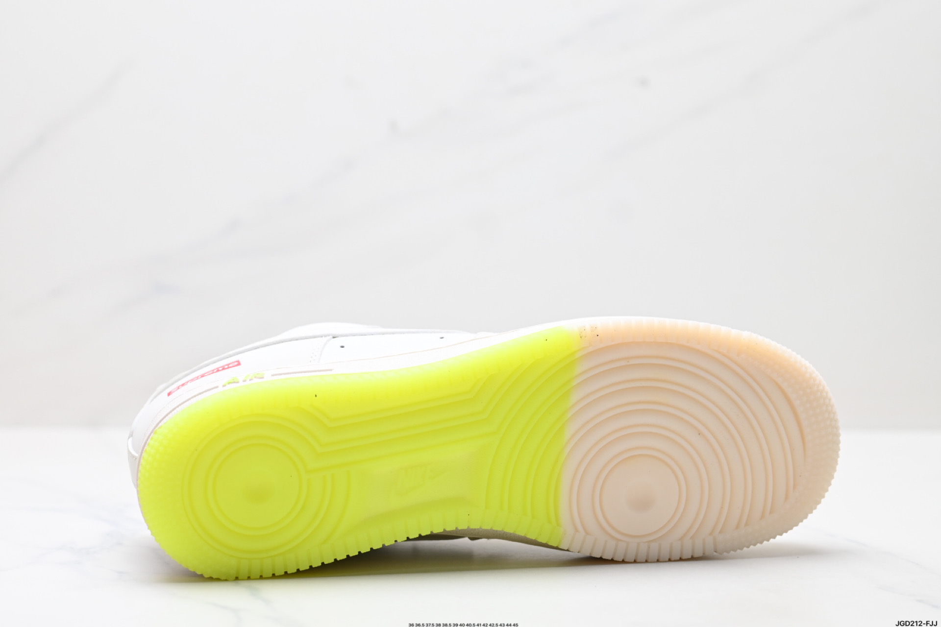 NIKE AIR FORCE 1‘07 LV8 BB7577-219