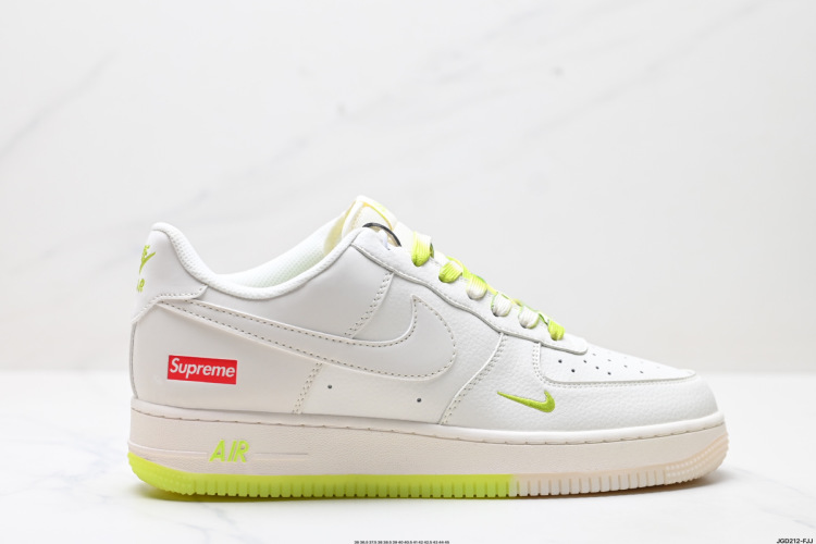 Nike Air Force 1 '07 LV8: Comodidad y Estilo Urbano 16 Nike Air Force 1 ’07 LV8: Comodidad y Estilo Urbano