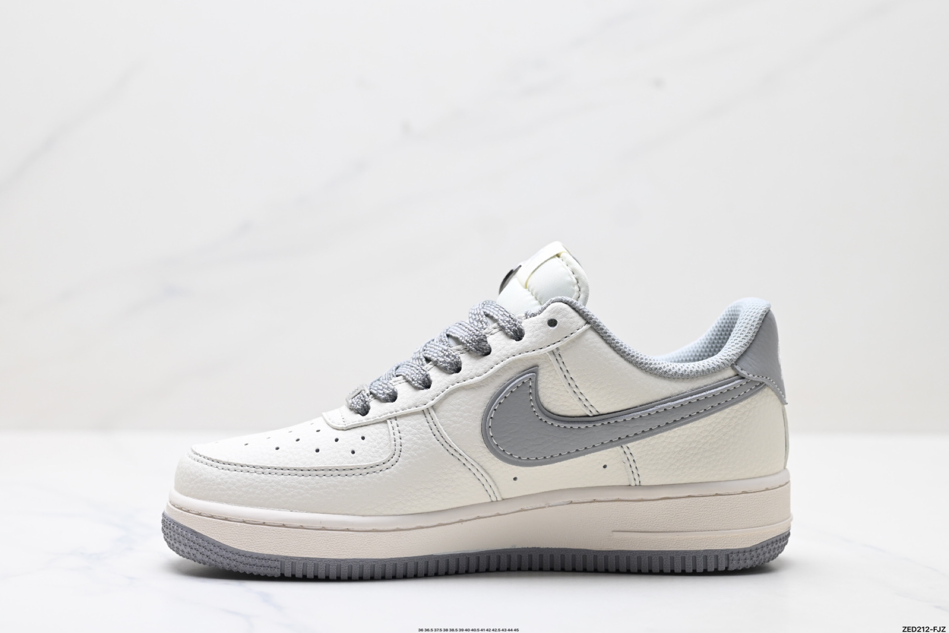 NIKE AIR FORCE 1‘07 LV8 HH7518-060