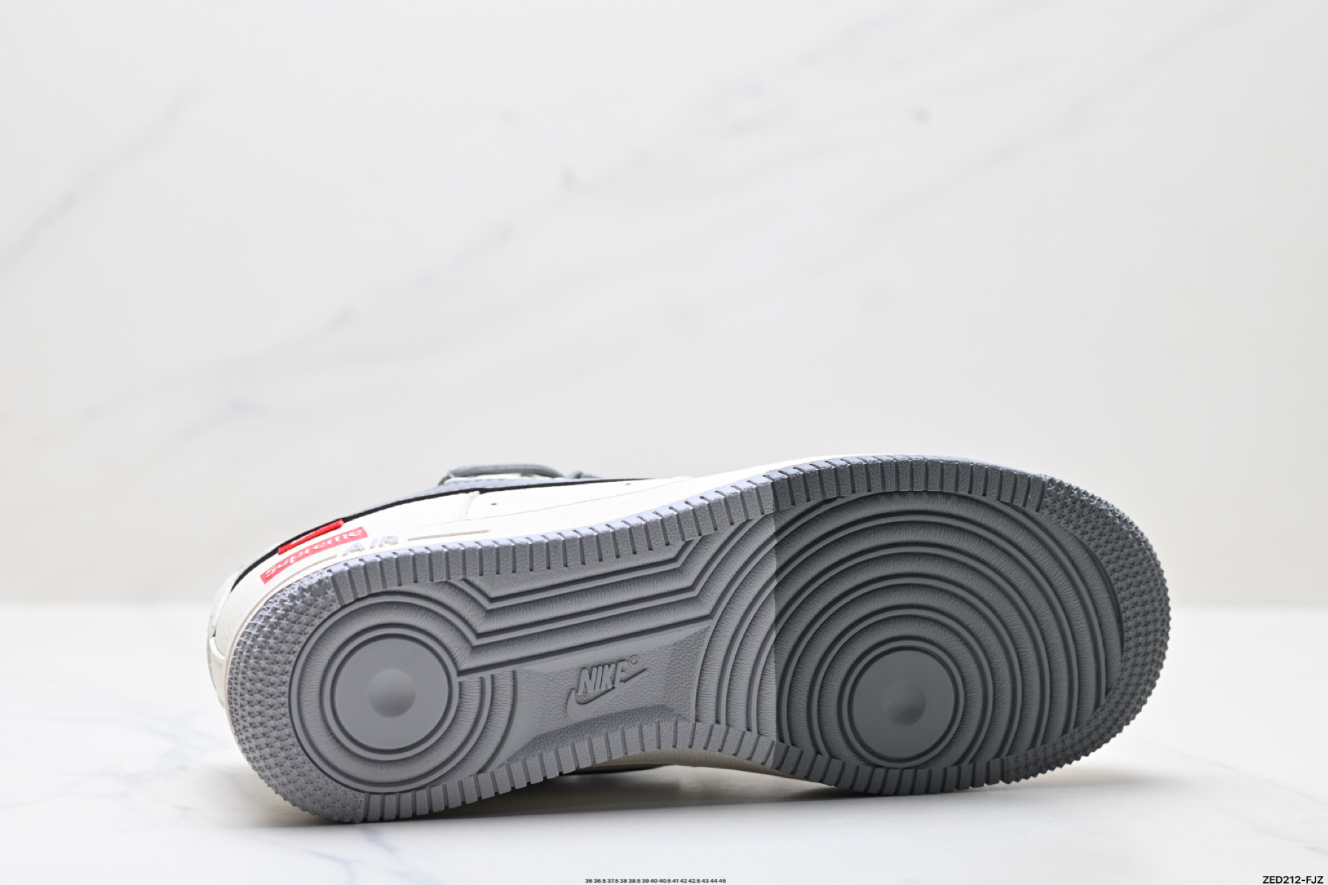NIKE AIR FORCE 1‘07 LV8 DM6868-071