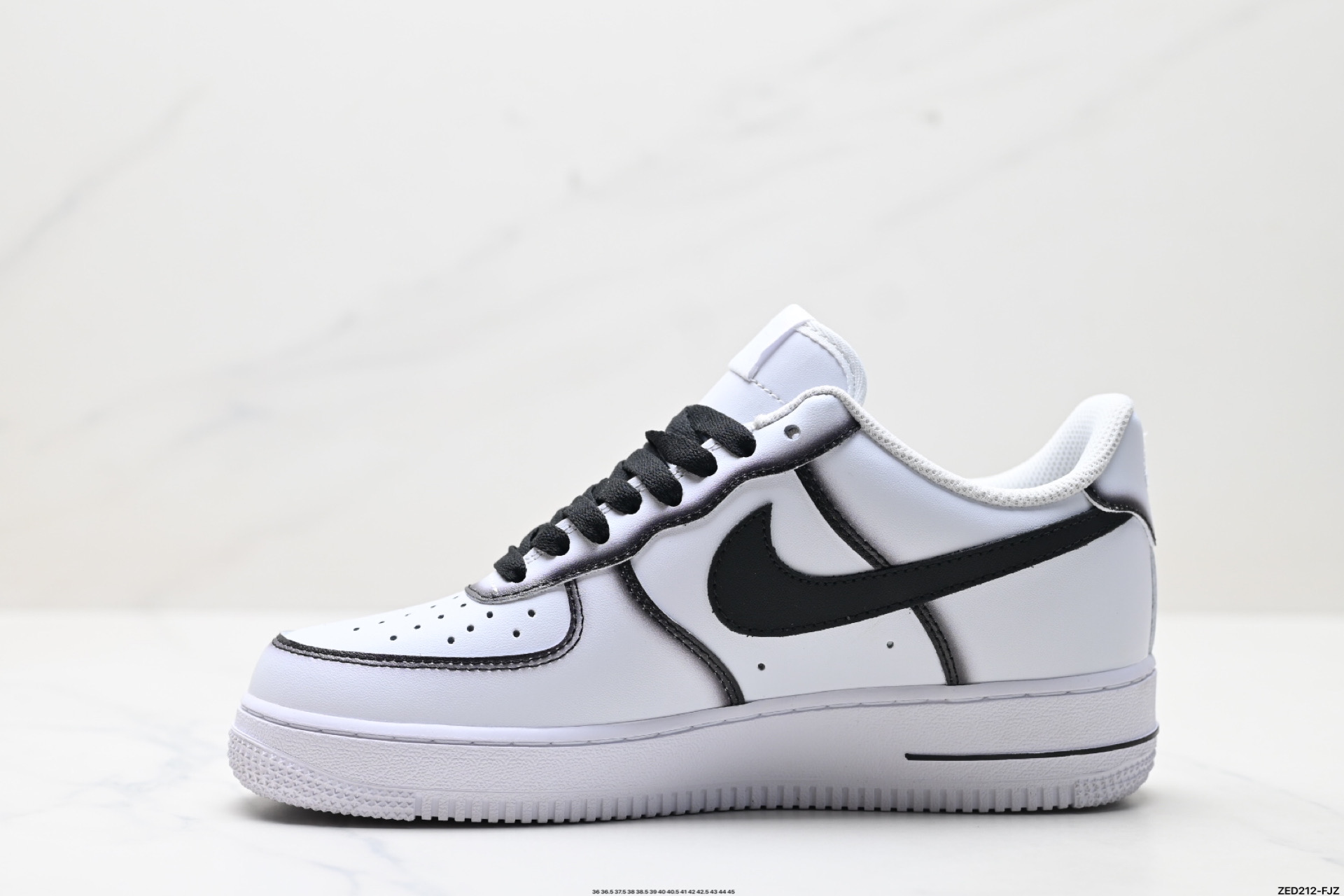 NIKE AIR FORCE 1‘07 LV8 ZH0316-075