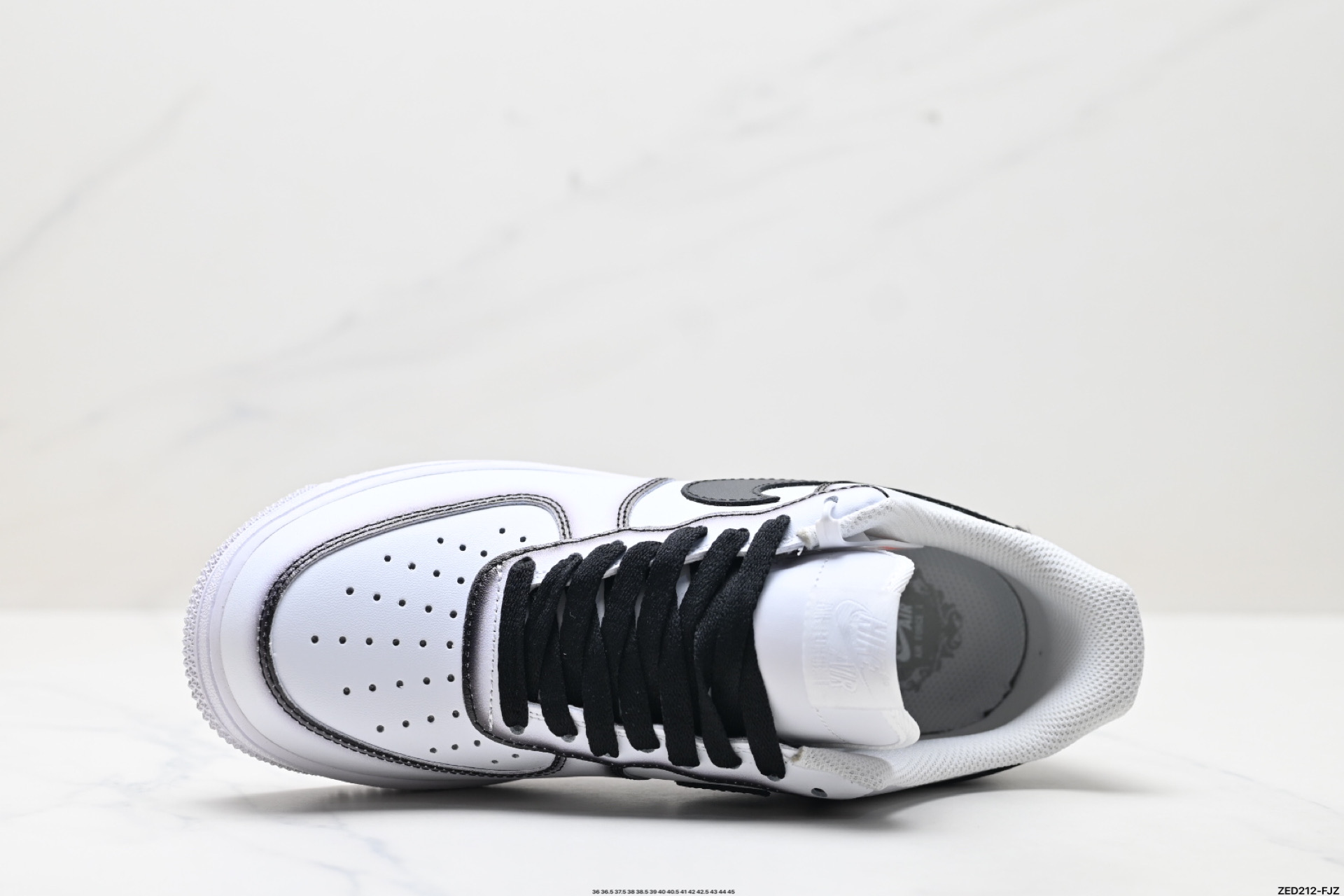 NIKE AIR FORCE 1‘07 LV8 ZH0316-075
