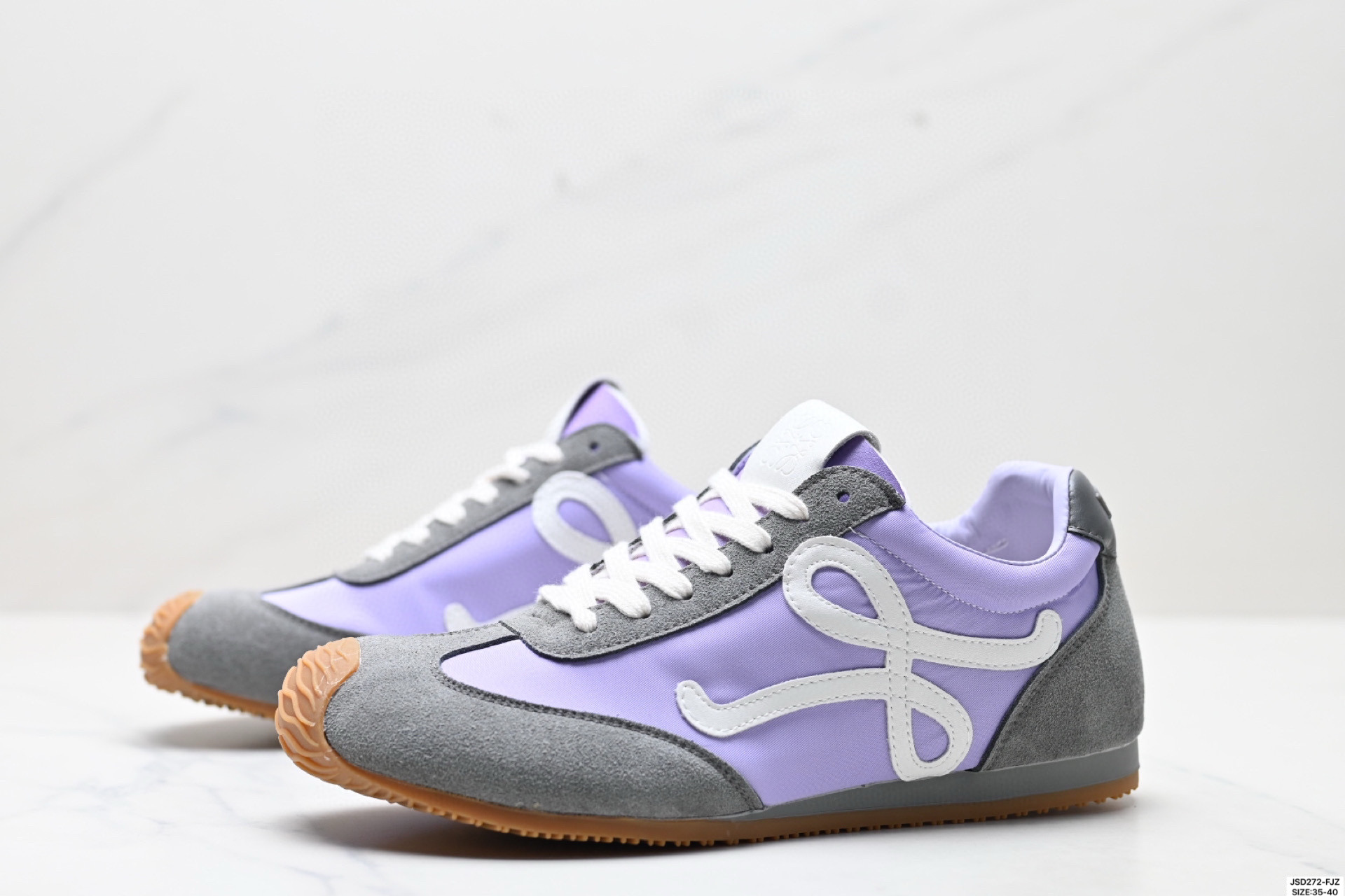 Loewe Ballet Runner 2.0 Sneakers, Retro Style, Lightweight, Comfortable 5 i1746983455947 2321 0 8