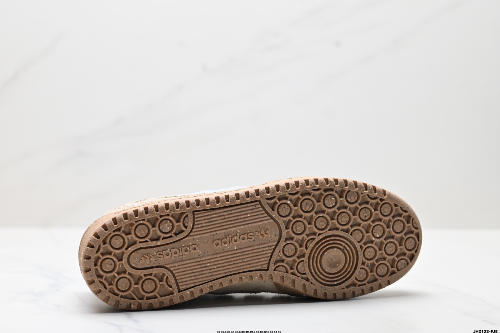 200 Adidas Forum 84 Low 阿迪达斯 低帮百搭潮流休闲运动板鞋 JI0488