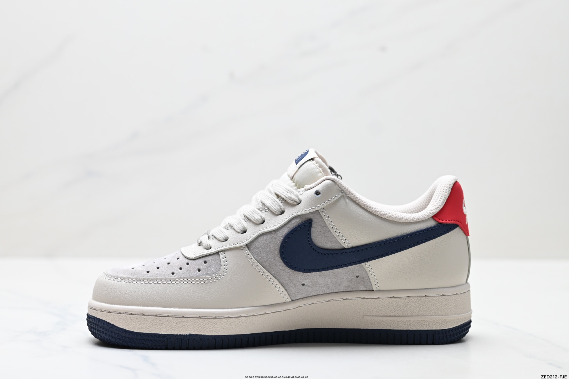 NIKE AIR FORCE 1‘07 LV8 XX3168-133