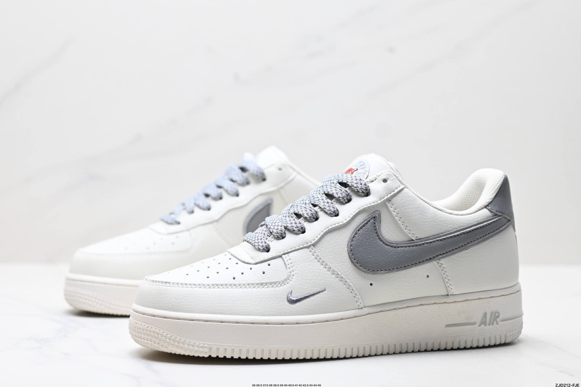 250 NIKE AIR FORCE 1‘07 LV8 CJ6106-521