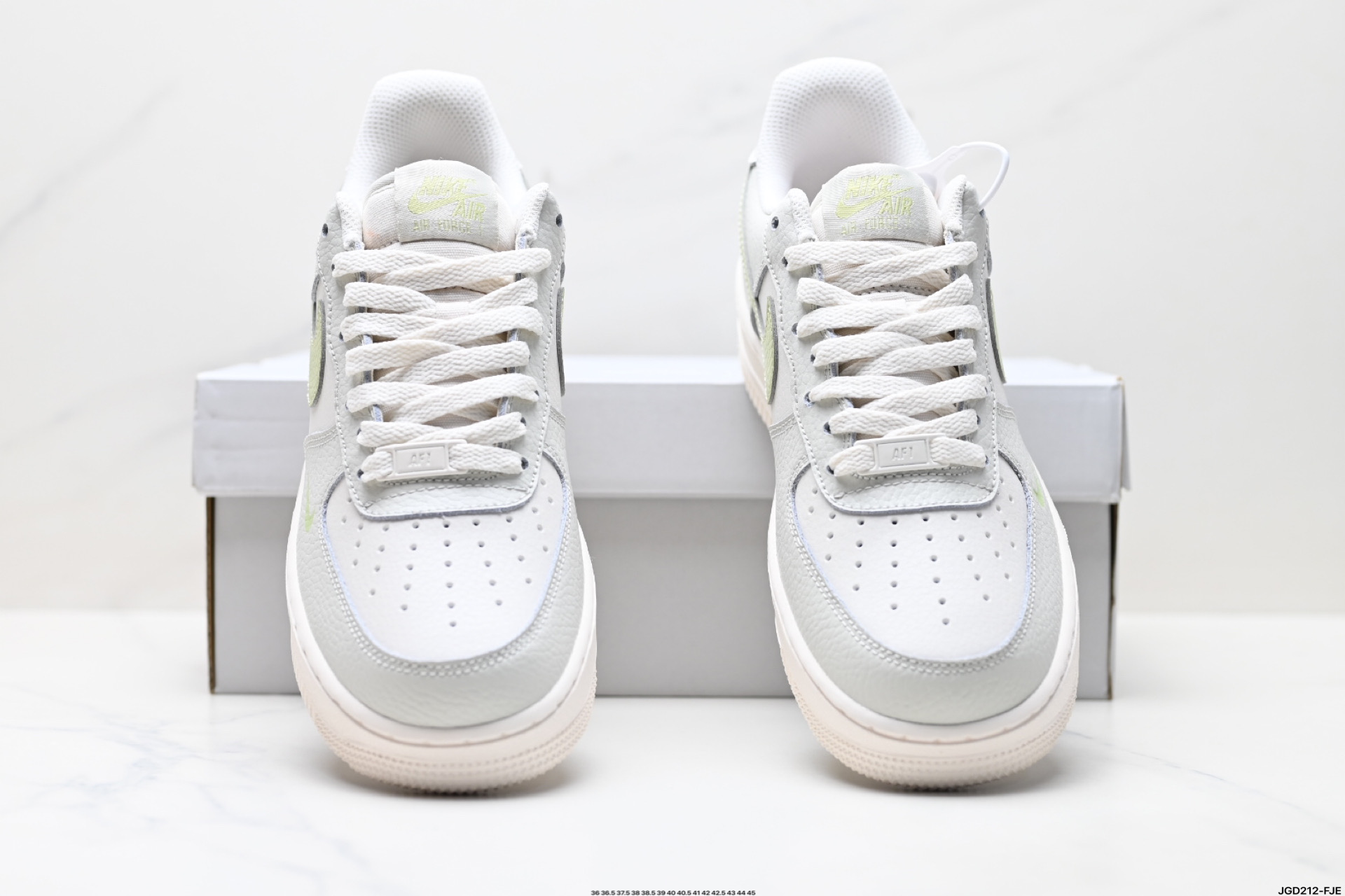 190 NIKE AIR FORCE 1‘07 lB3881-001