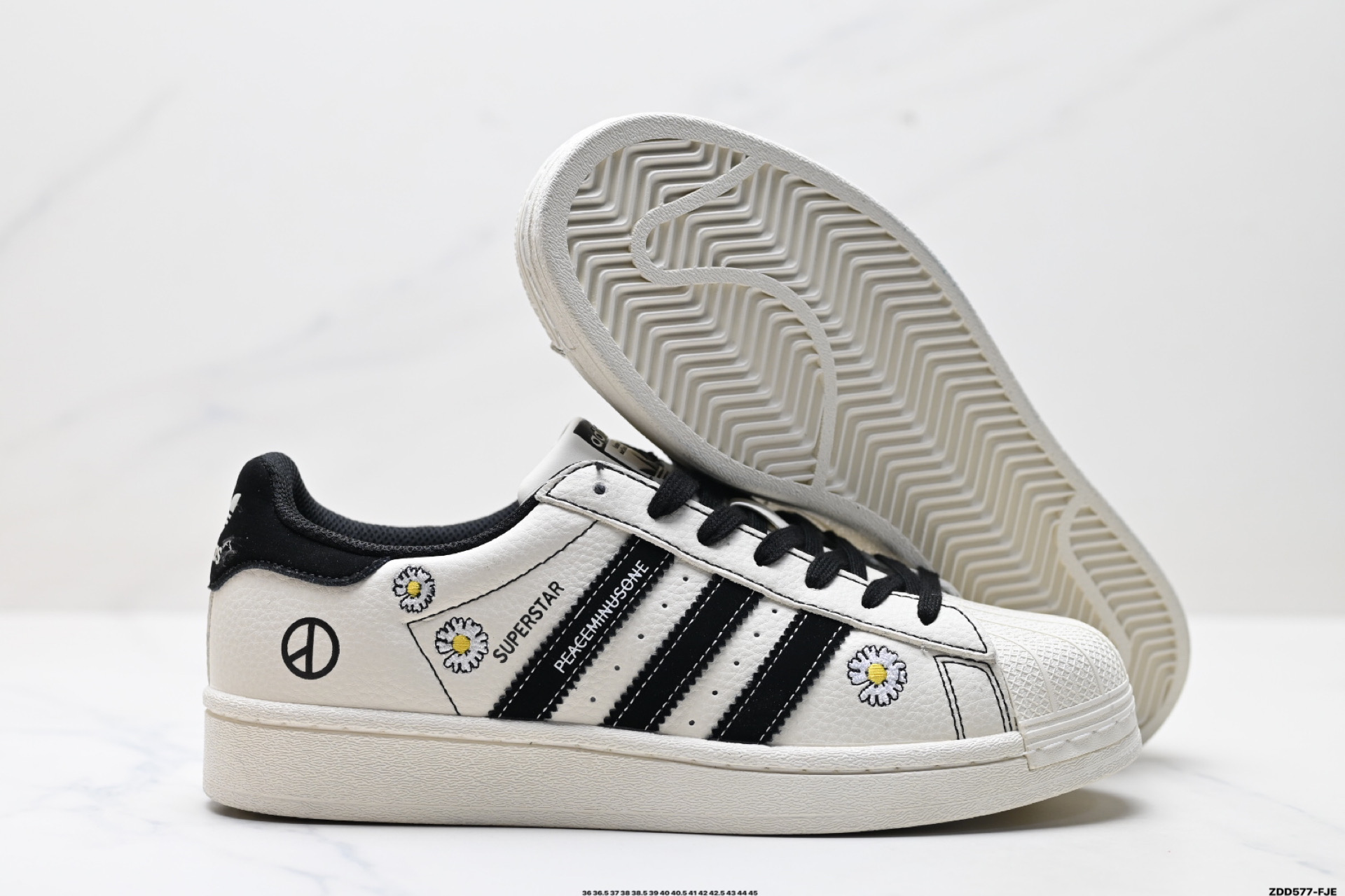 Adidas Originals Superstar x Dior Casual Sneakers - Classic Style, Modern Twist 7 i1747067956380 968 0 4