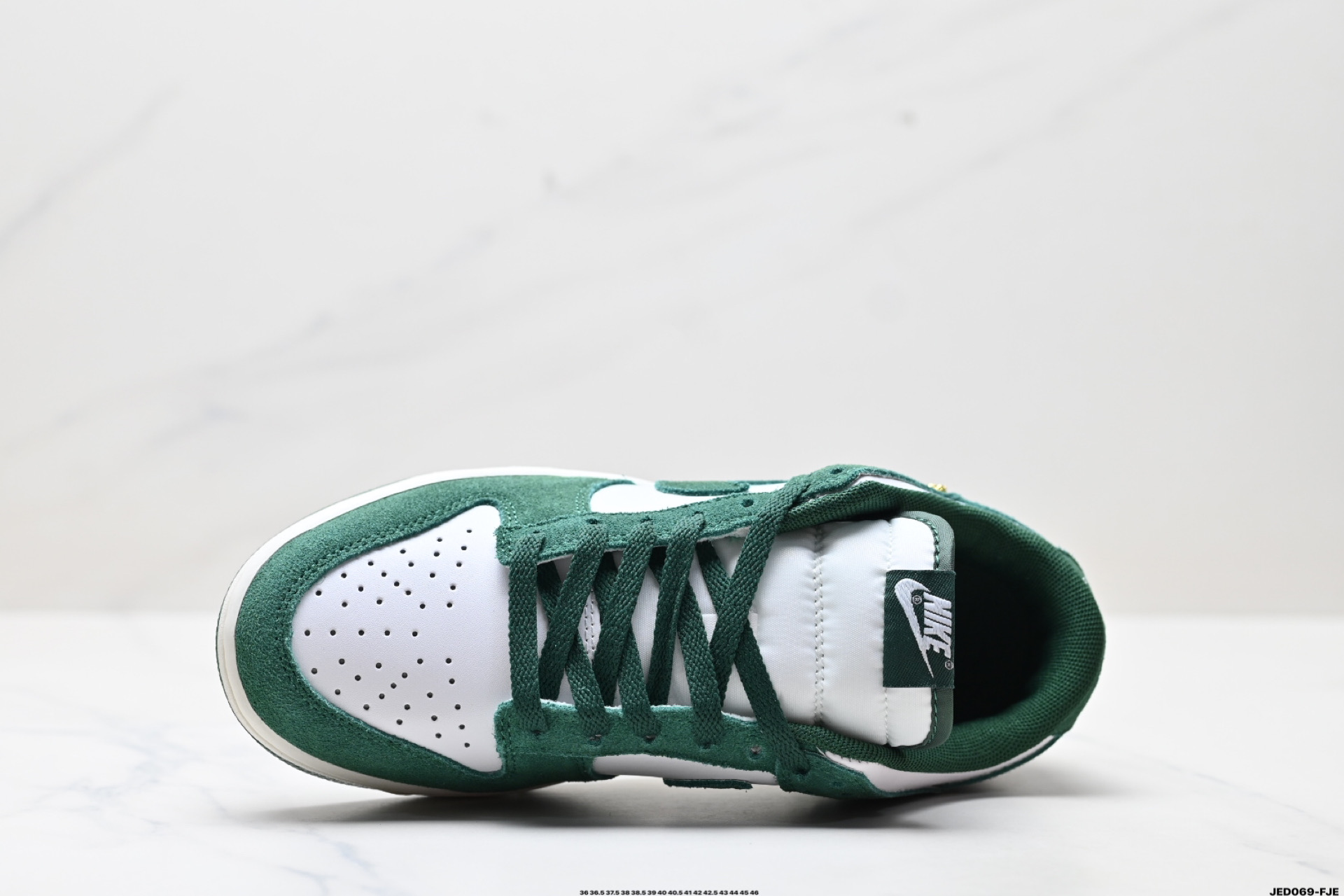 Nike Dunk Low: Estilo Retro y Comodidad para tu Día a Día 3 i1747069403108 3035 0 1