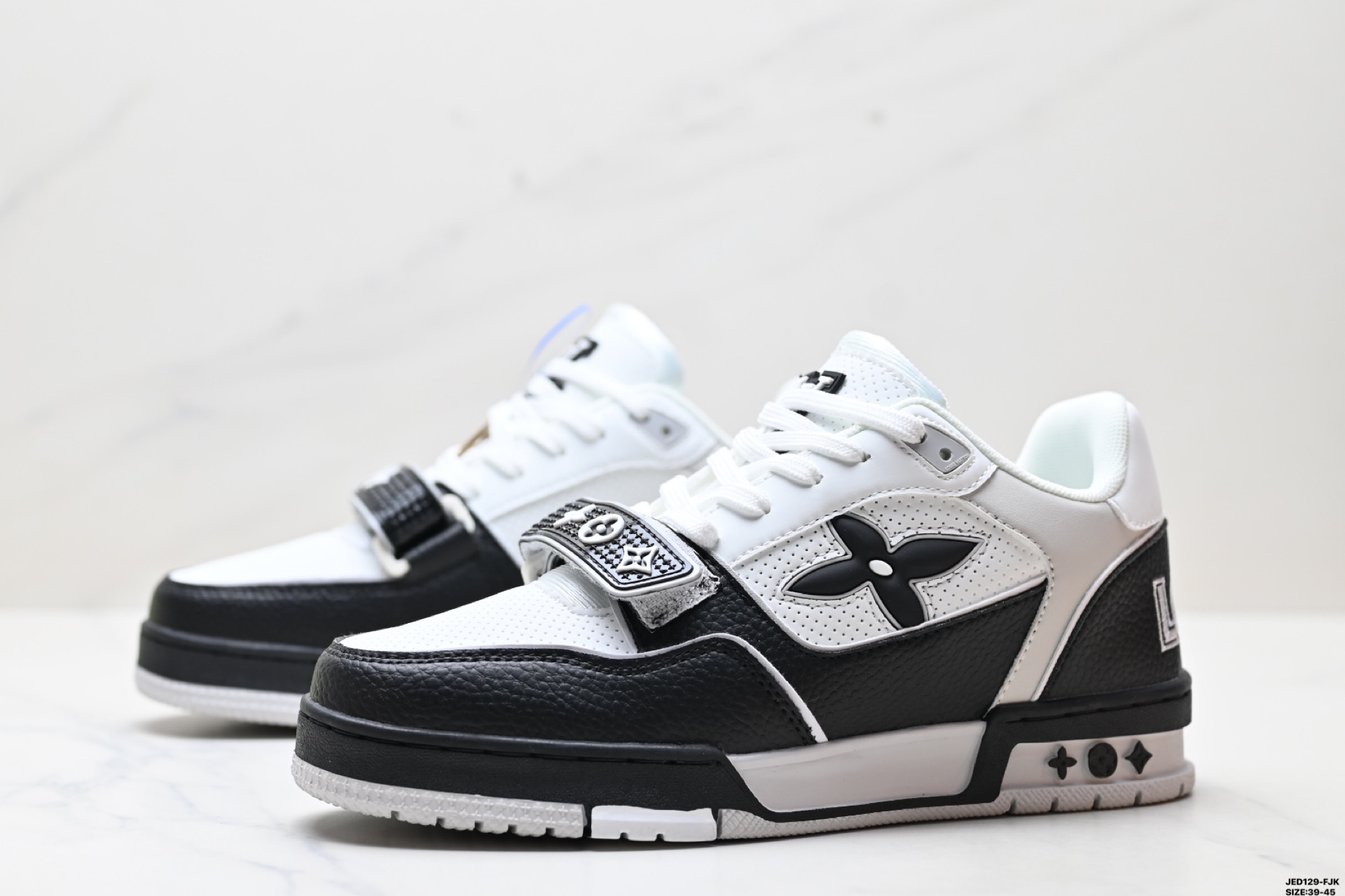 Louis Vuitton Trainer Sneaker Low - Casual, Versatile Style 5 i1747150515678 5780 0 3