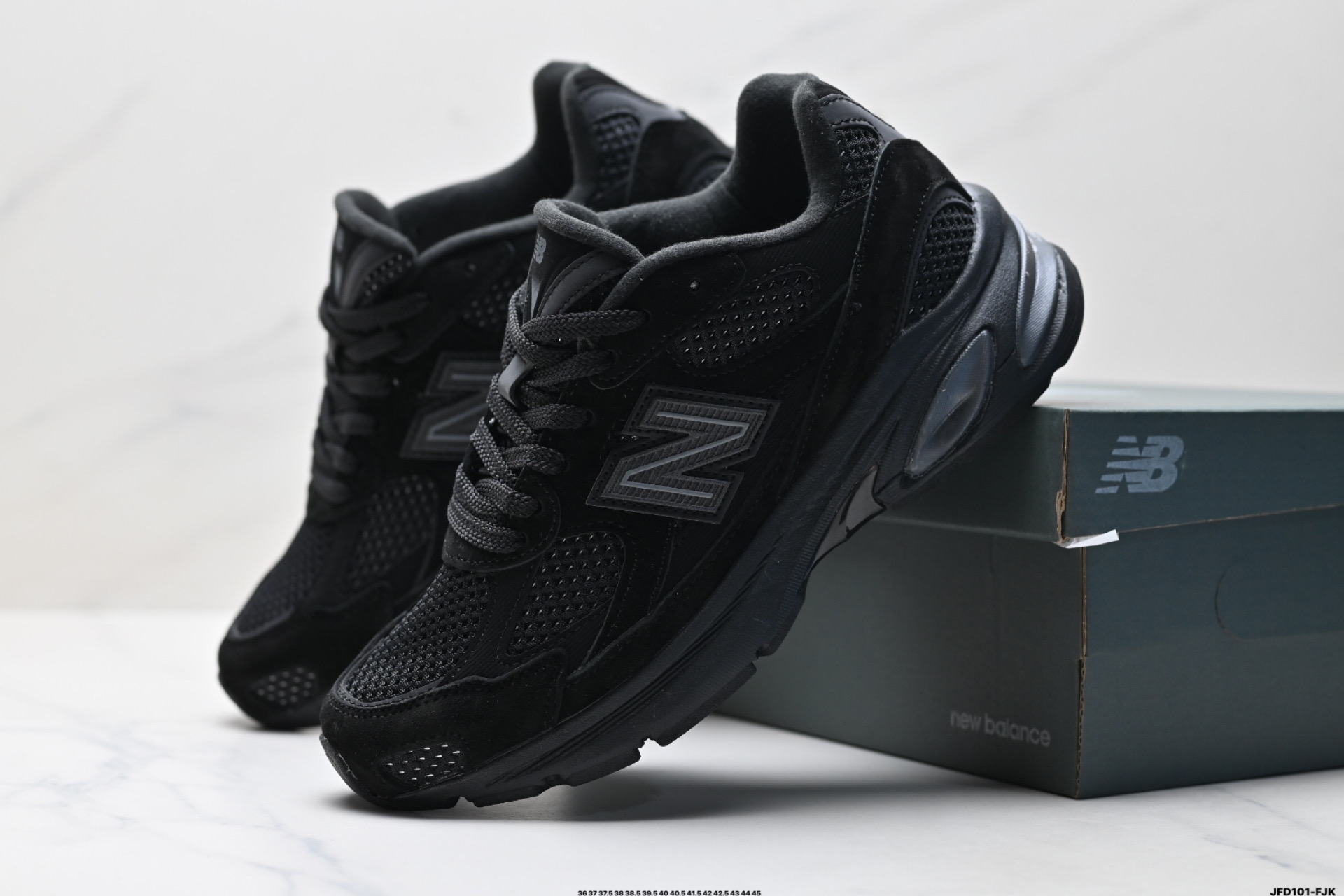 New Balance 2010 Series Black Suede Mesh Running Shoes - Retro Style 9 i1747152698566 4616 0 7