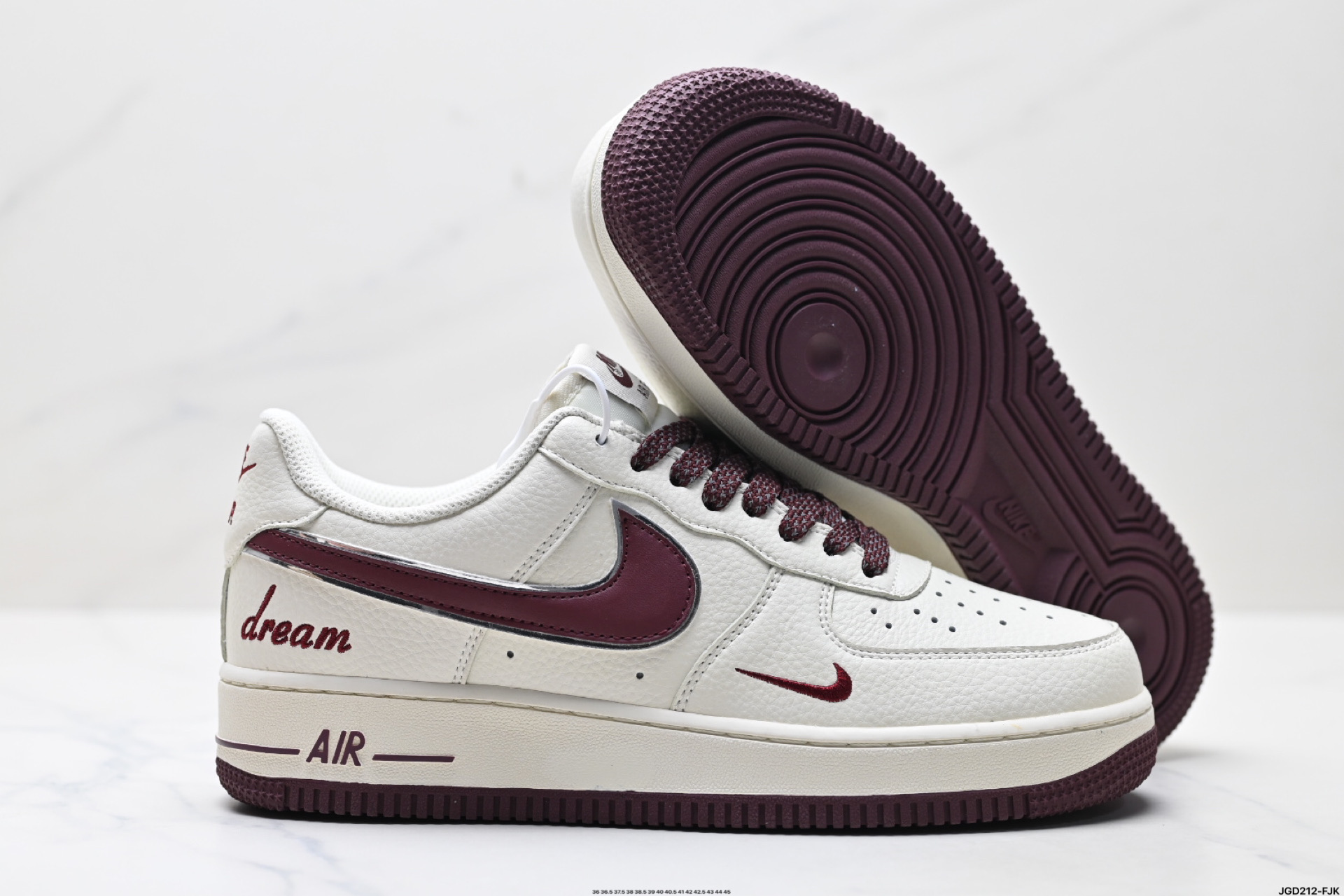 190 NIKE AIR FORCE 1‘07 LV8 DR2024-105