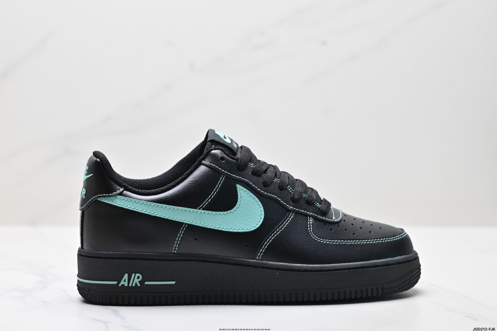 190 NIKE AIR FORCE 1‘07 LV8 HQ2037-002