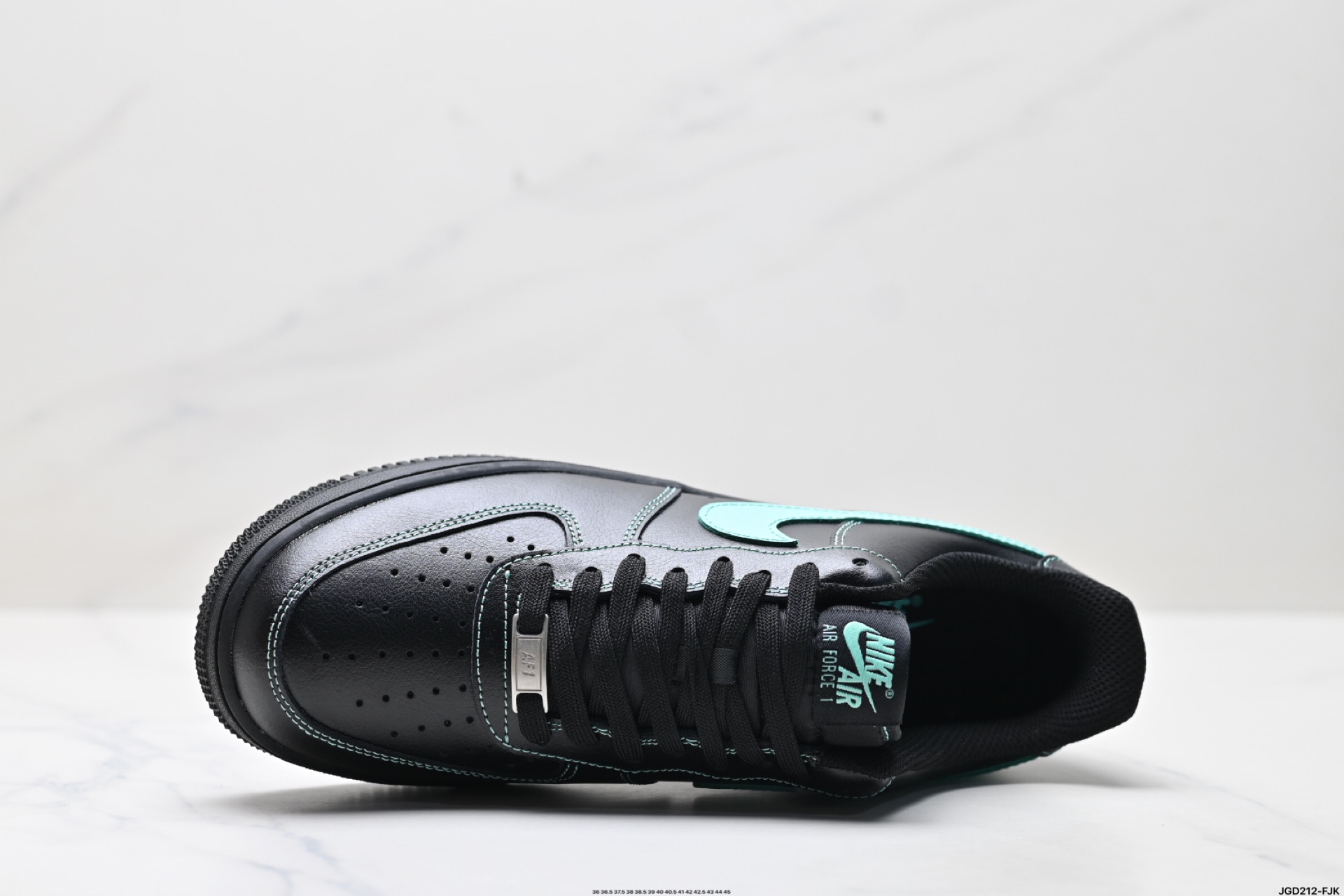 190 NIKE AIR FORCE 1‘07 LV8 HQ2037-002