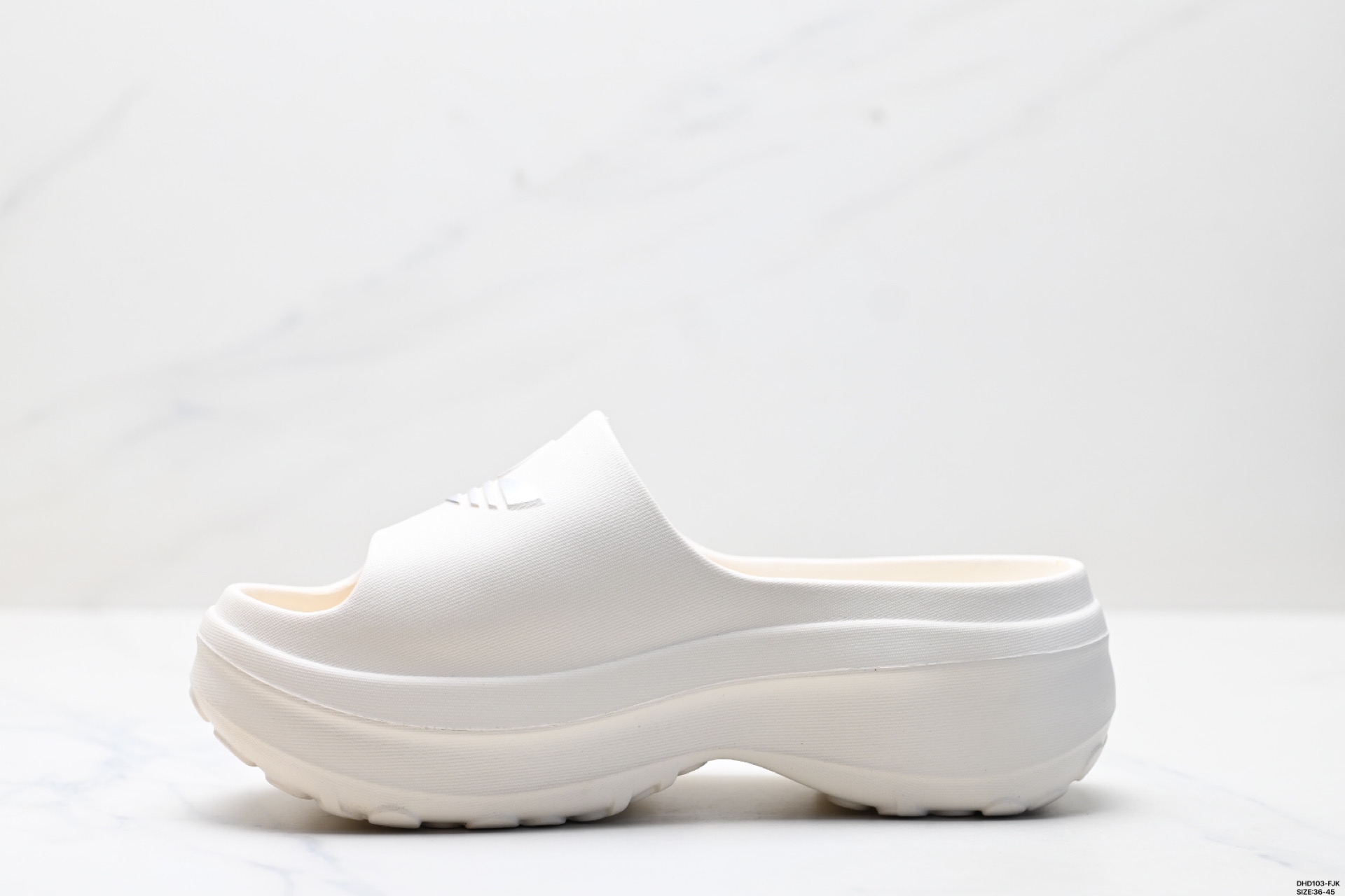 Adidas Originals AdiFOM Stan Slides - Comfortable, Anti-Slip, Durable 4 i1747154850913 445 0 2