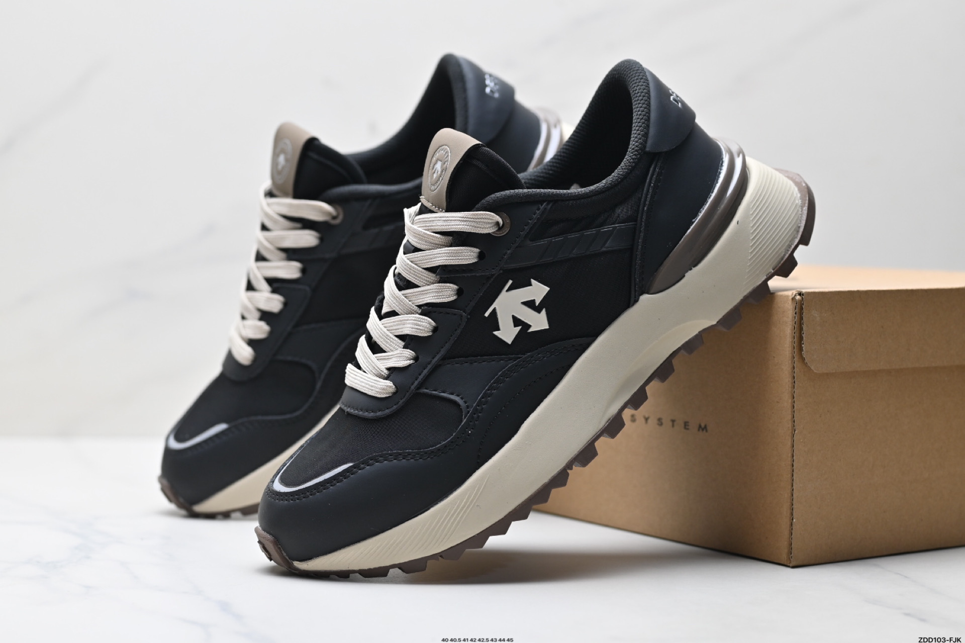 240 迪桑特DESCENTE DUALIS都市通勤 DSR 时尚防滑低帮 生活休闲鞋 D4431LSN21