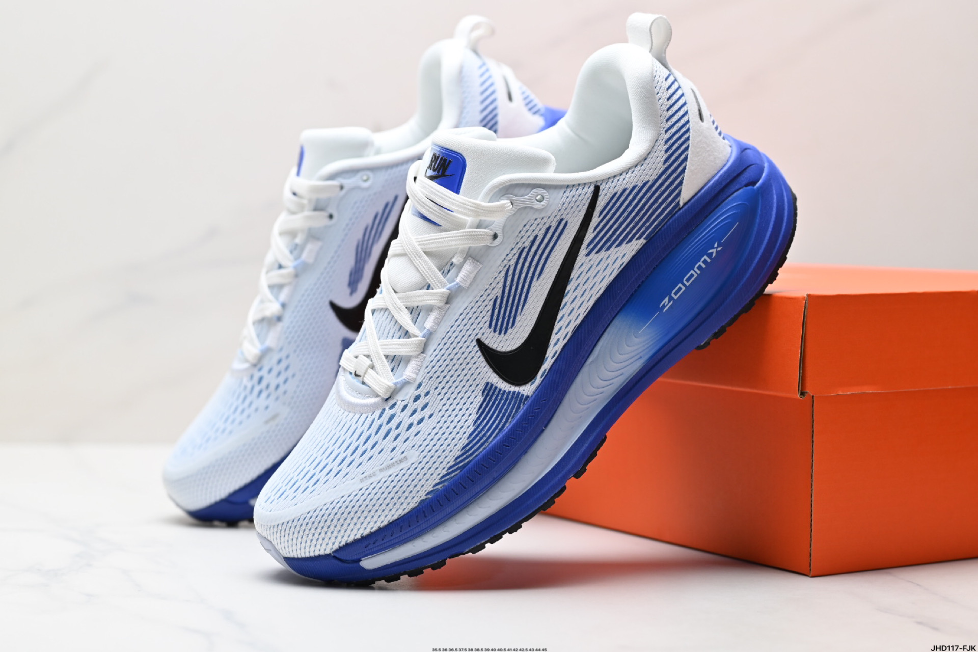 200 Nike VOMERO 18 耐克 舒适减震防滑 低帮跑步鞋 HM6803-103