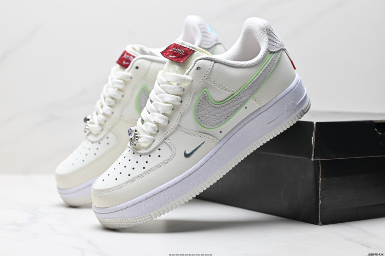 Nike Air Force 1 '07 LX Low-Top Sneakers - Versatile & Comfortable 1 Nike Air Force 1 ’07 LX Low-Top Sneakers – Versatile & Comfortable
