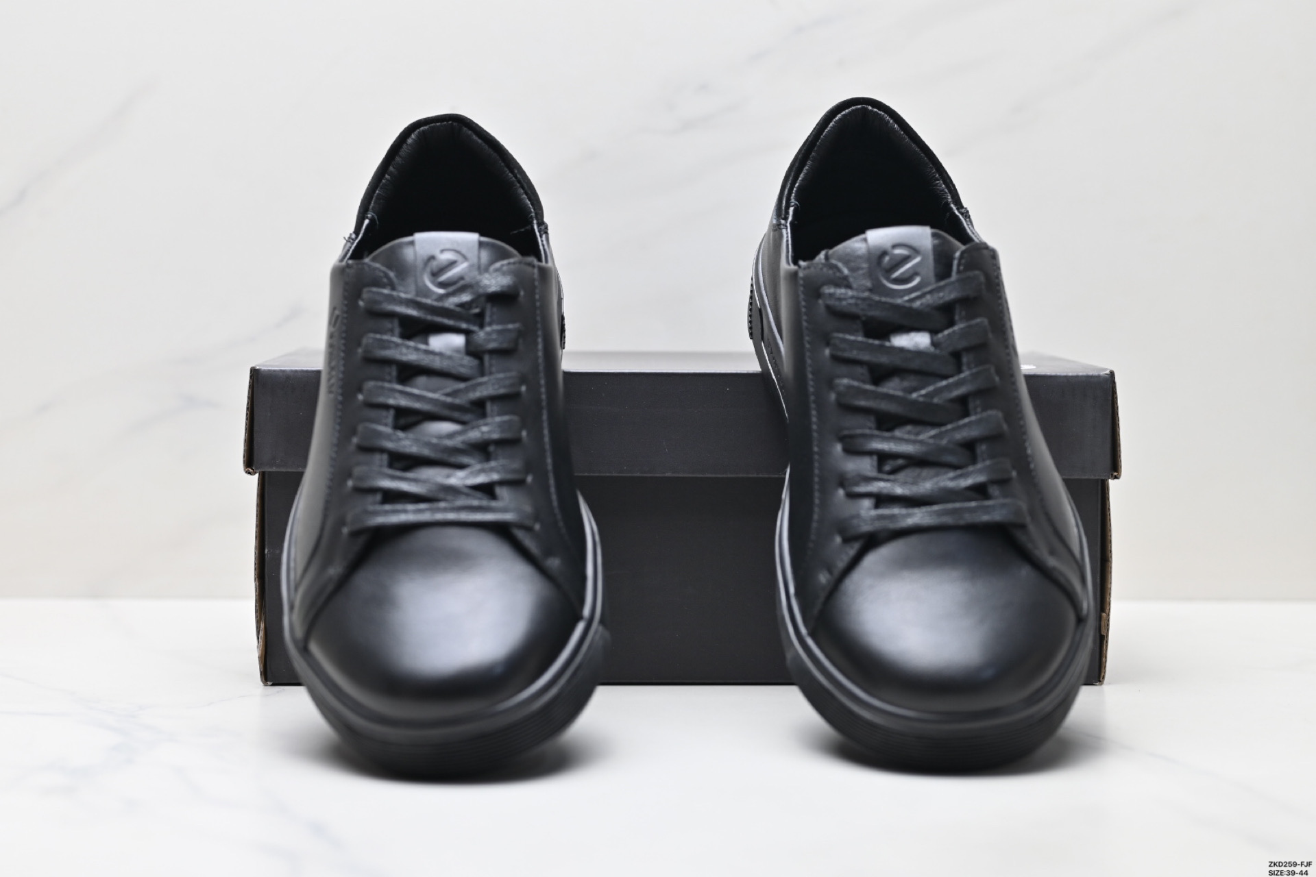 ECCO NTRNSIC Zapatos Casuales de Cuero, Comodidad y Estilo Casual 8 i1747244311489 9084 0 6