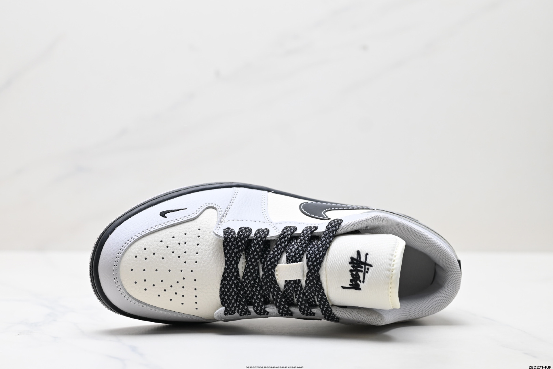 Nike Air Jordan 1 Low: Comodidad y estilo icónico para tu día a día 3 i1747245090040 9855 0 1